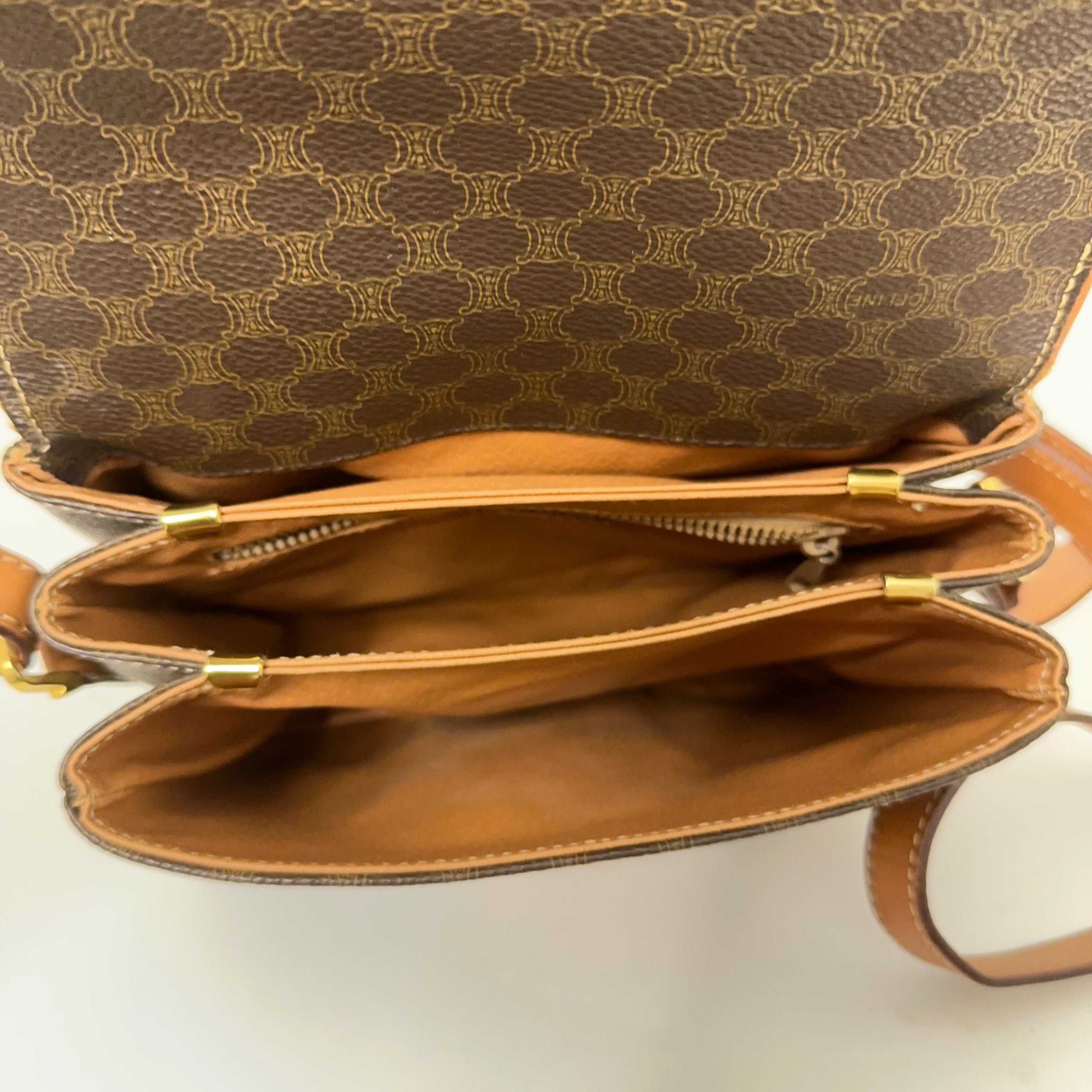 Macadam Crossbody