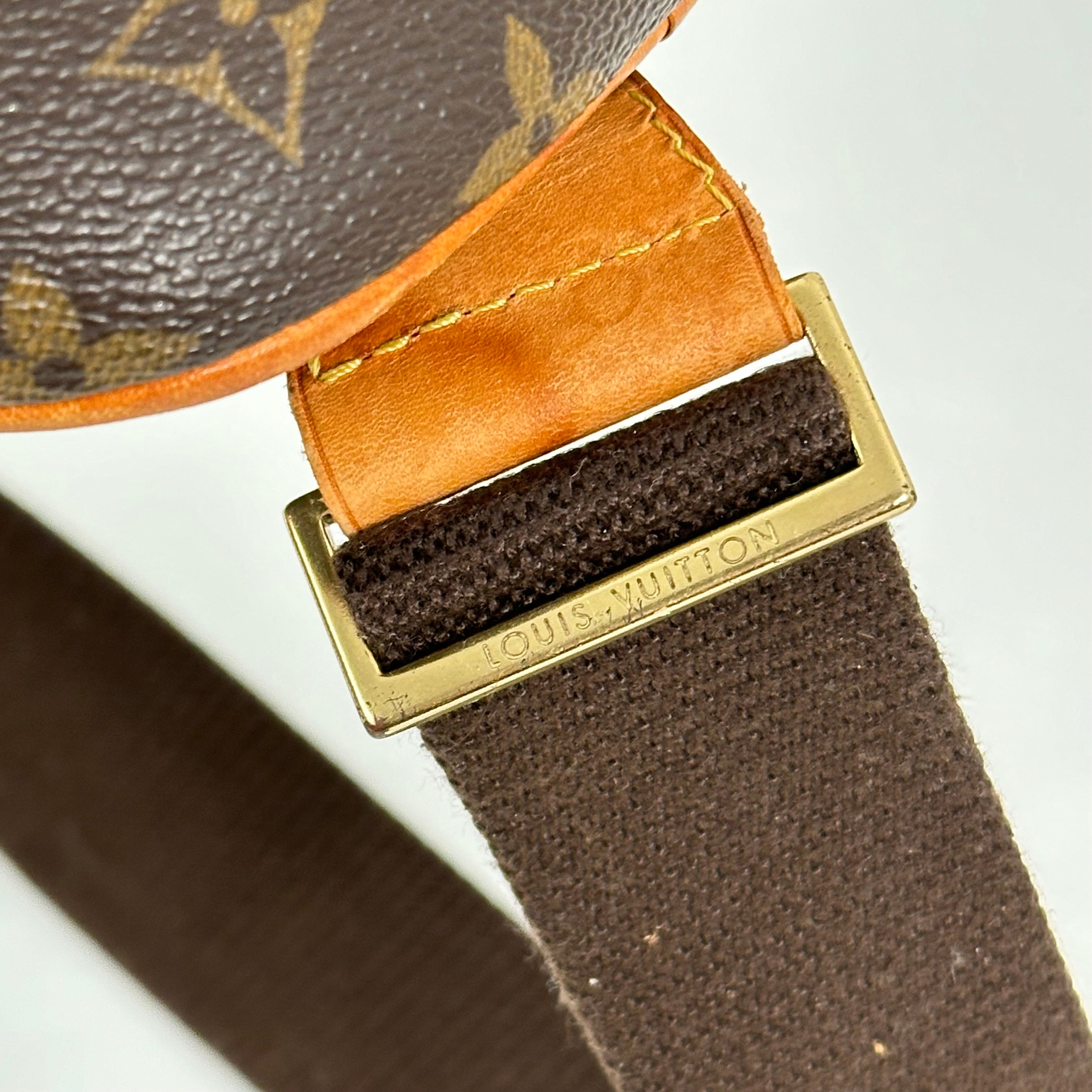 Monogram Pochette Gange