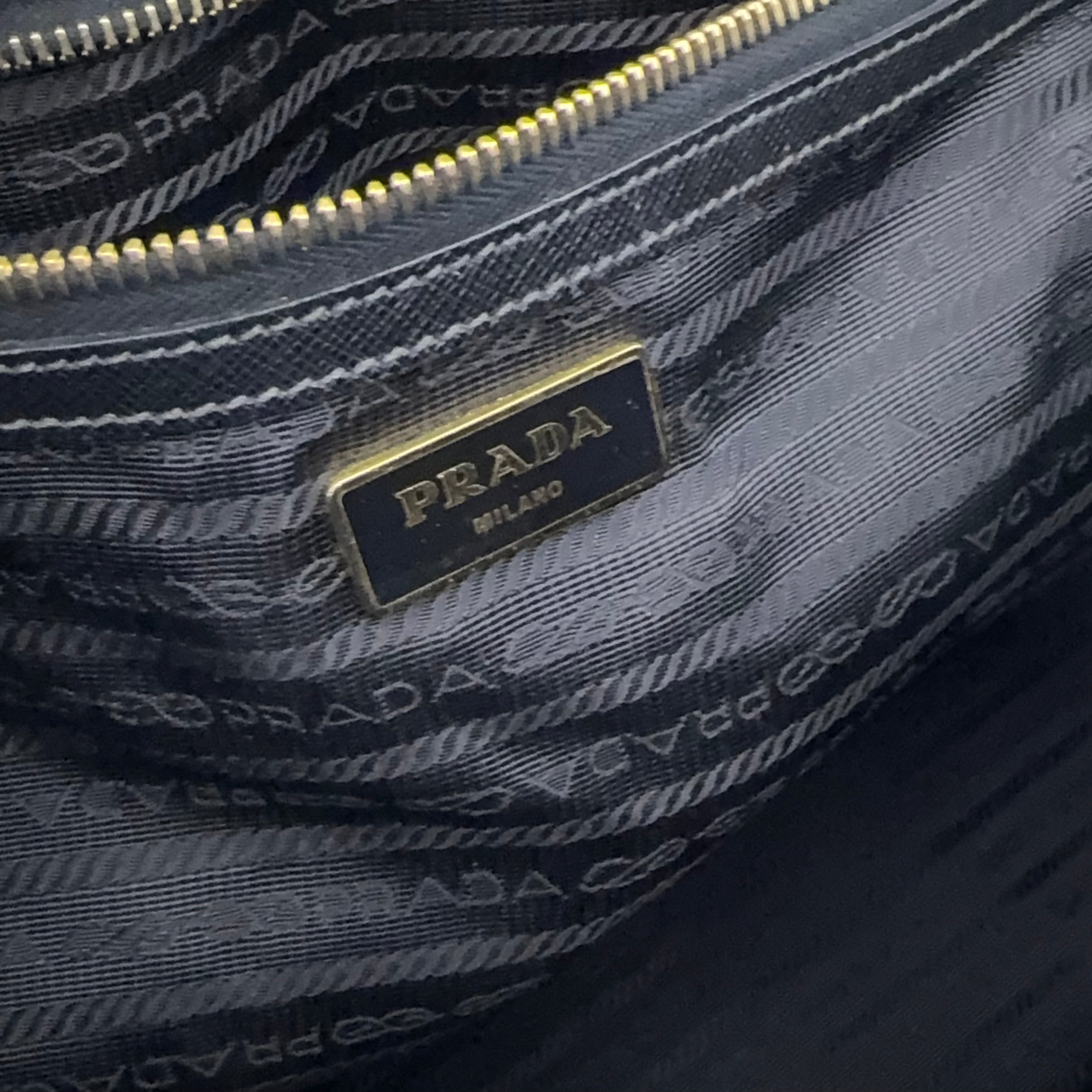 Large Saffiano Lux