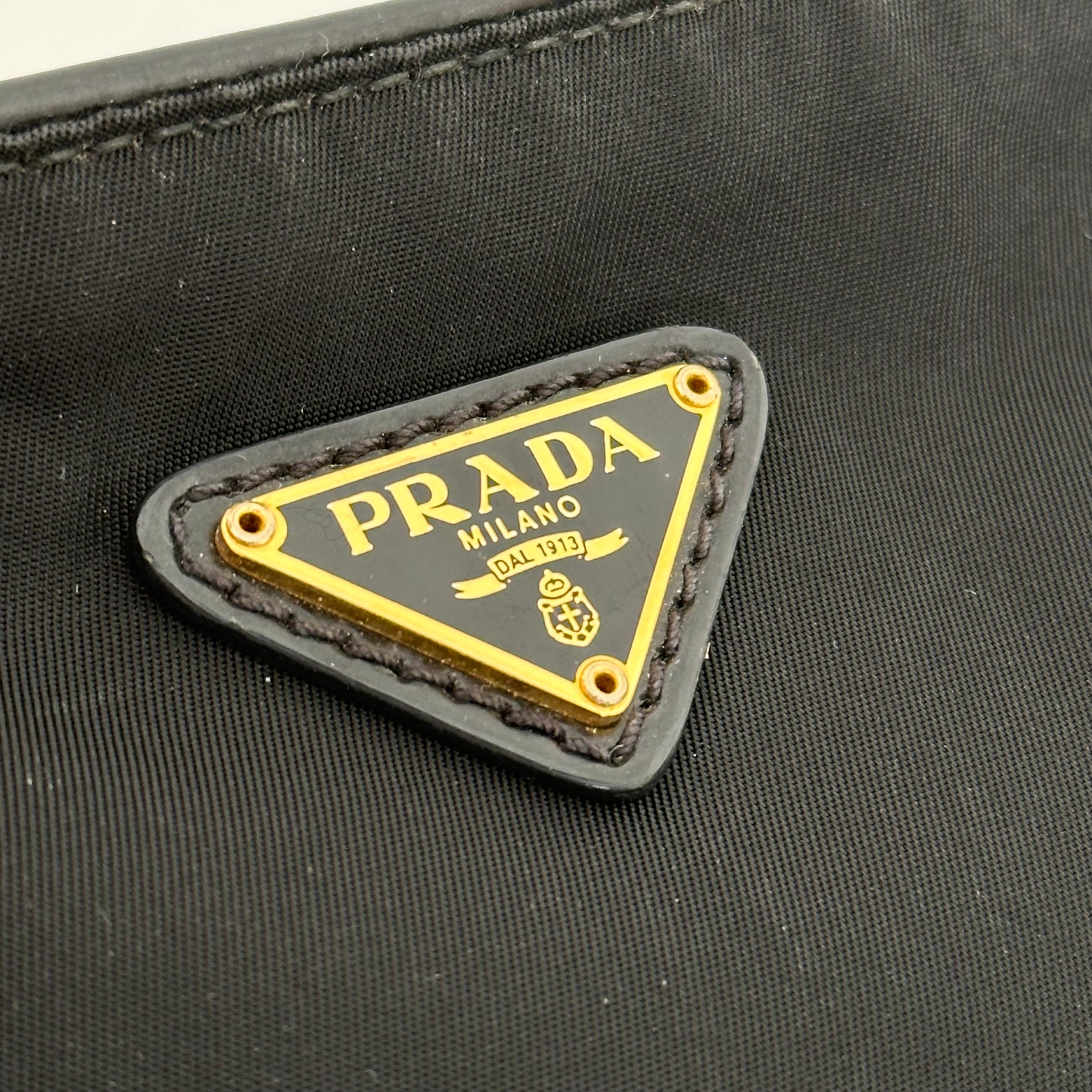 Nylon Pochette