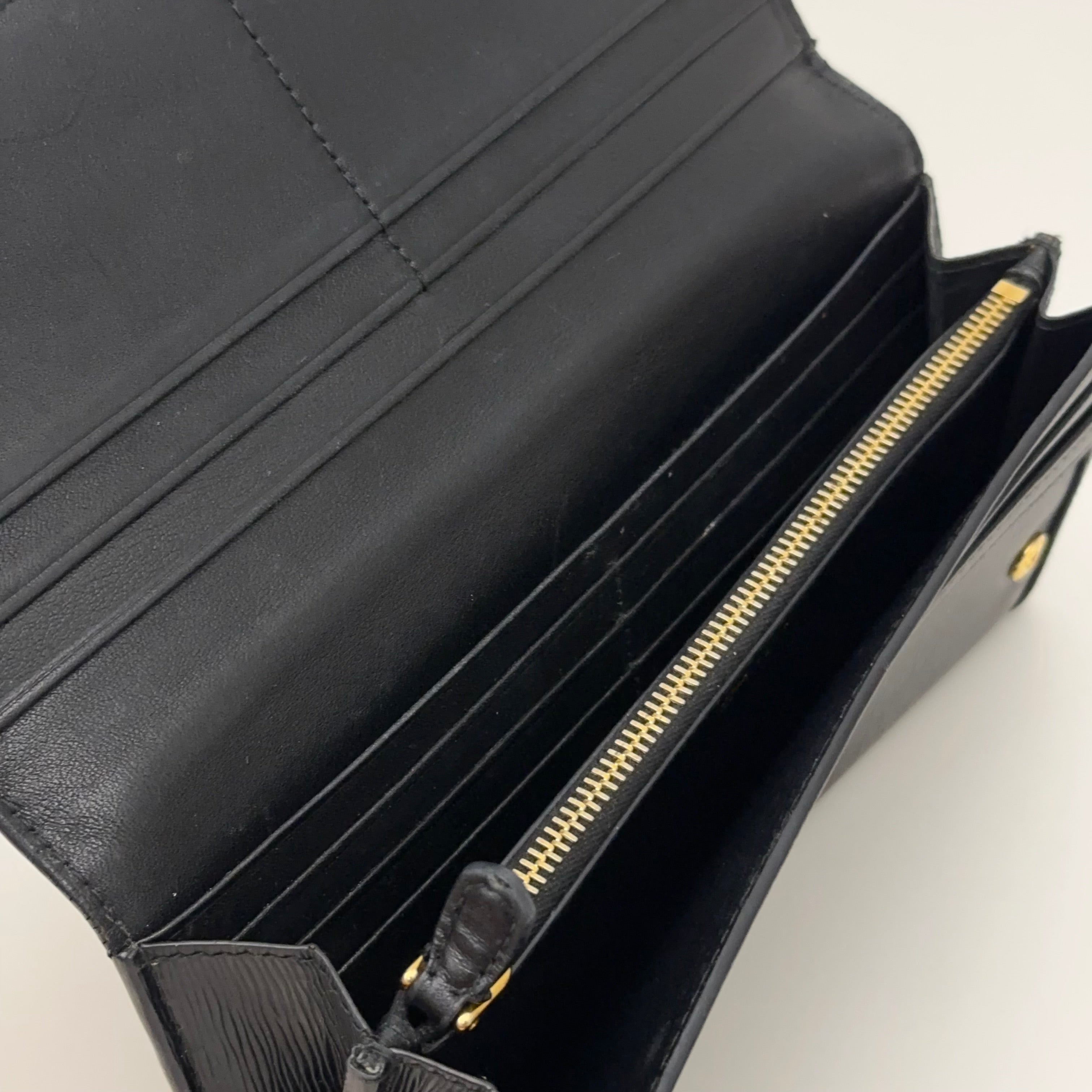 Saffiano Bow Wallet w/ Chain