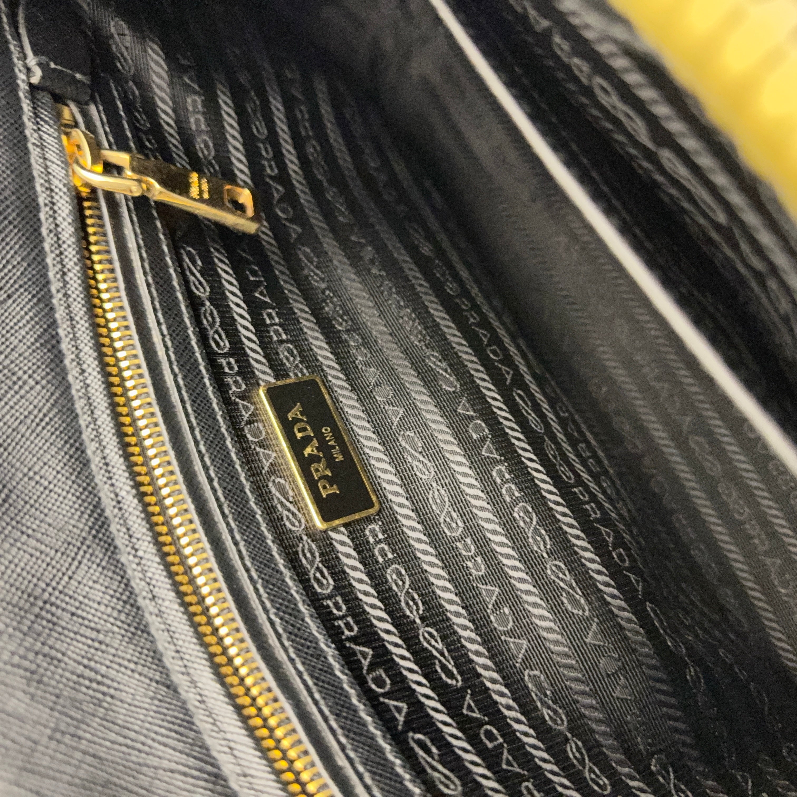 Medium Galleria Saffiano leather bag