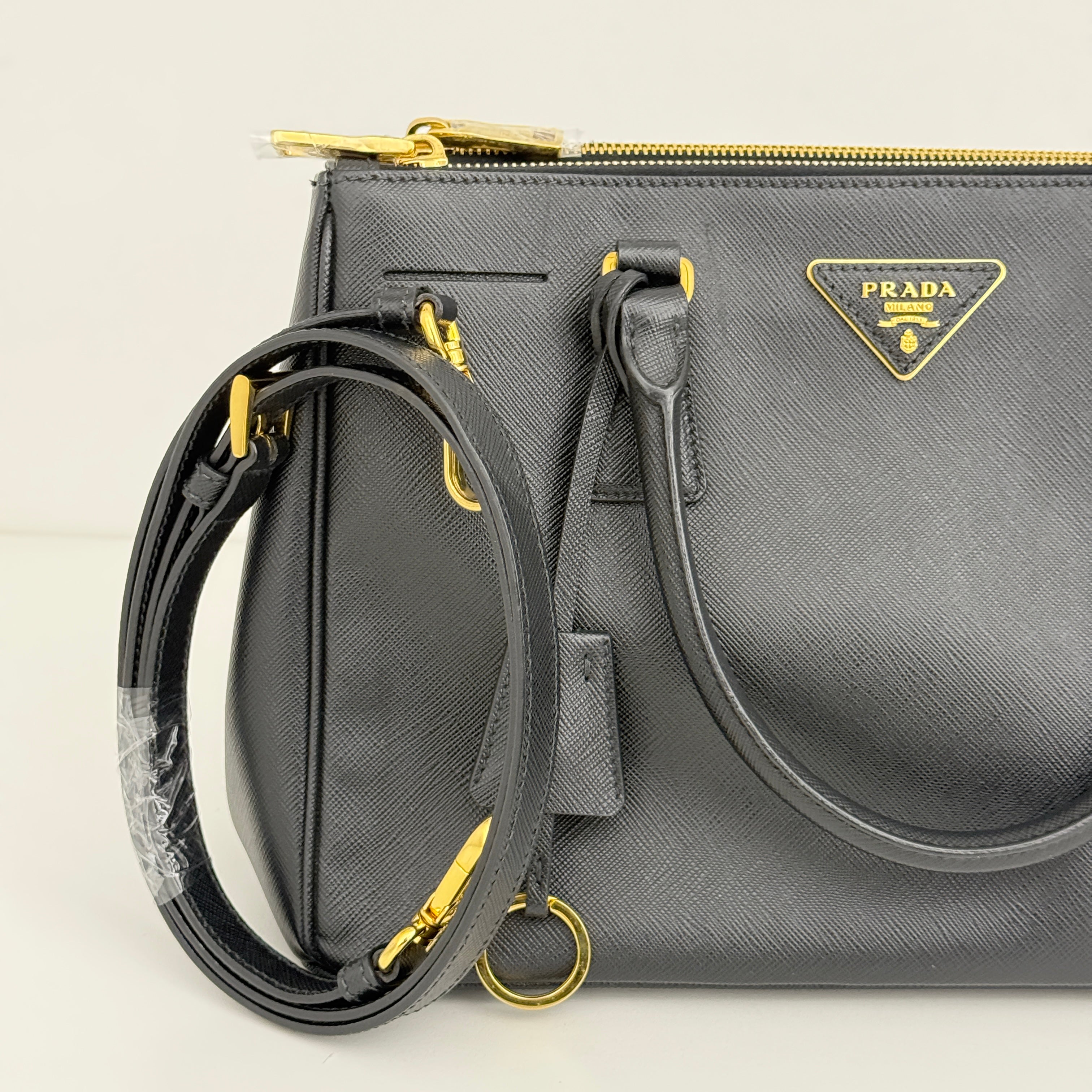 Medium Galleria Saffiano leather bag