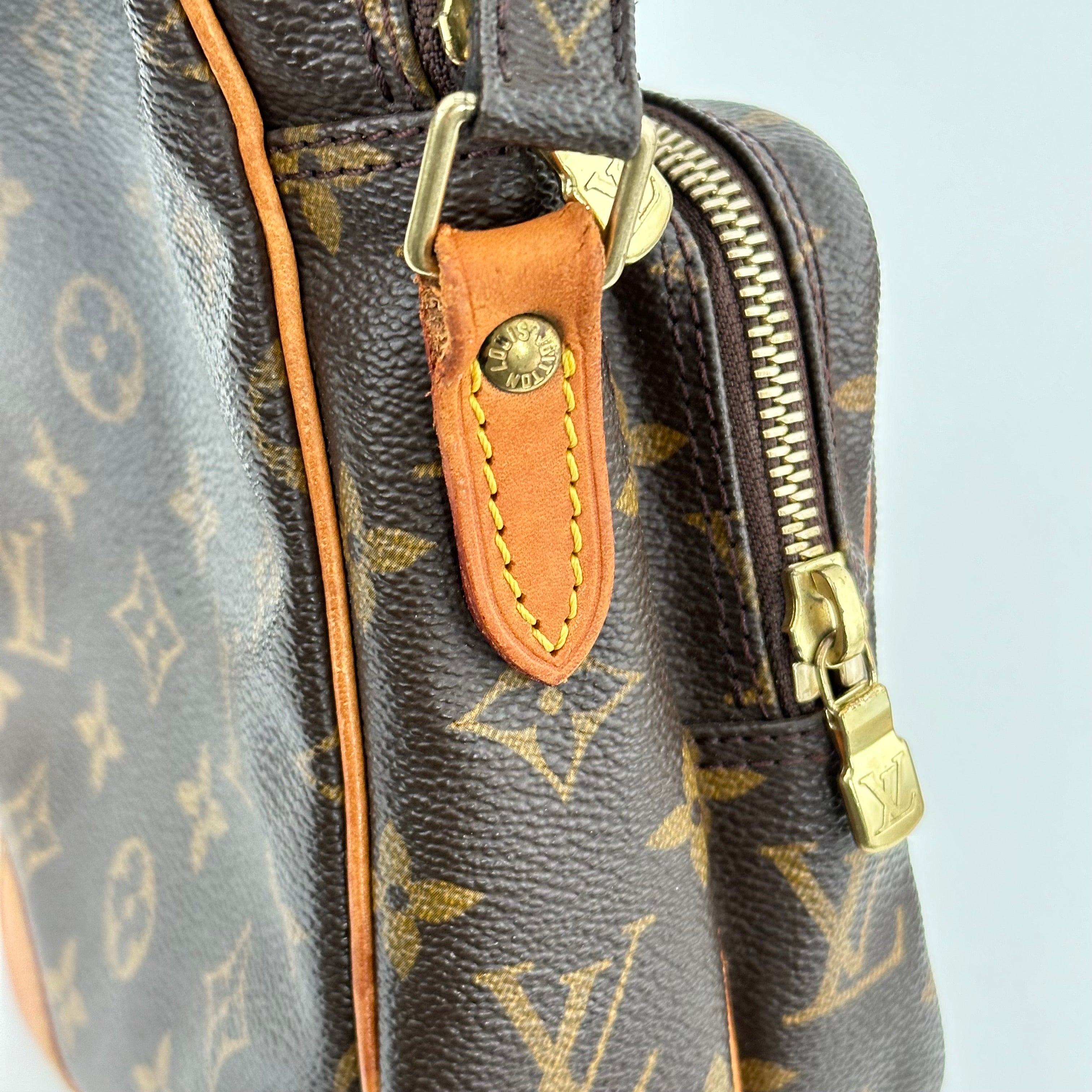 Monogram Amazone