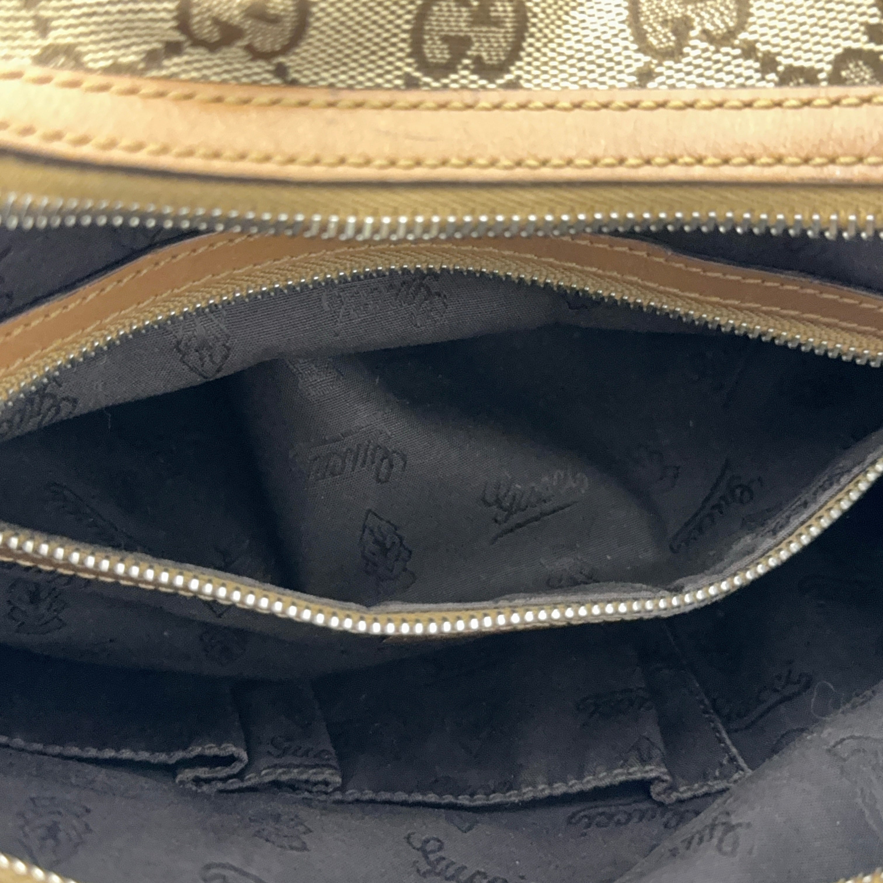 Interlocking G Hobo Bag