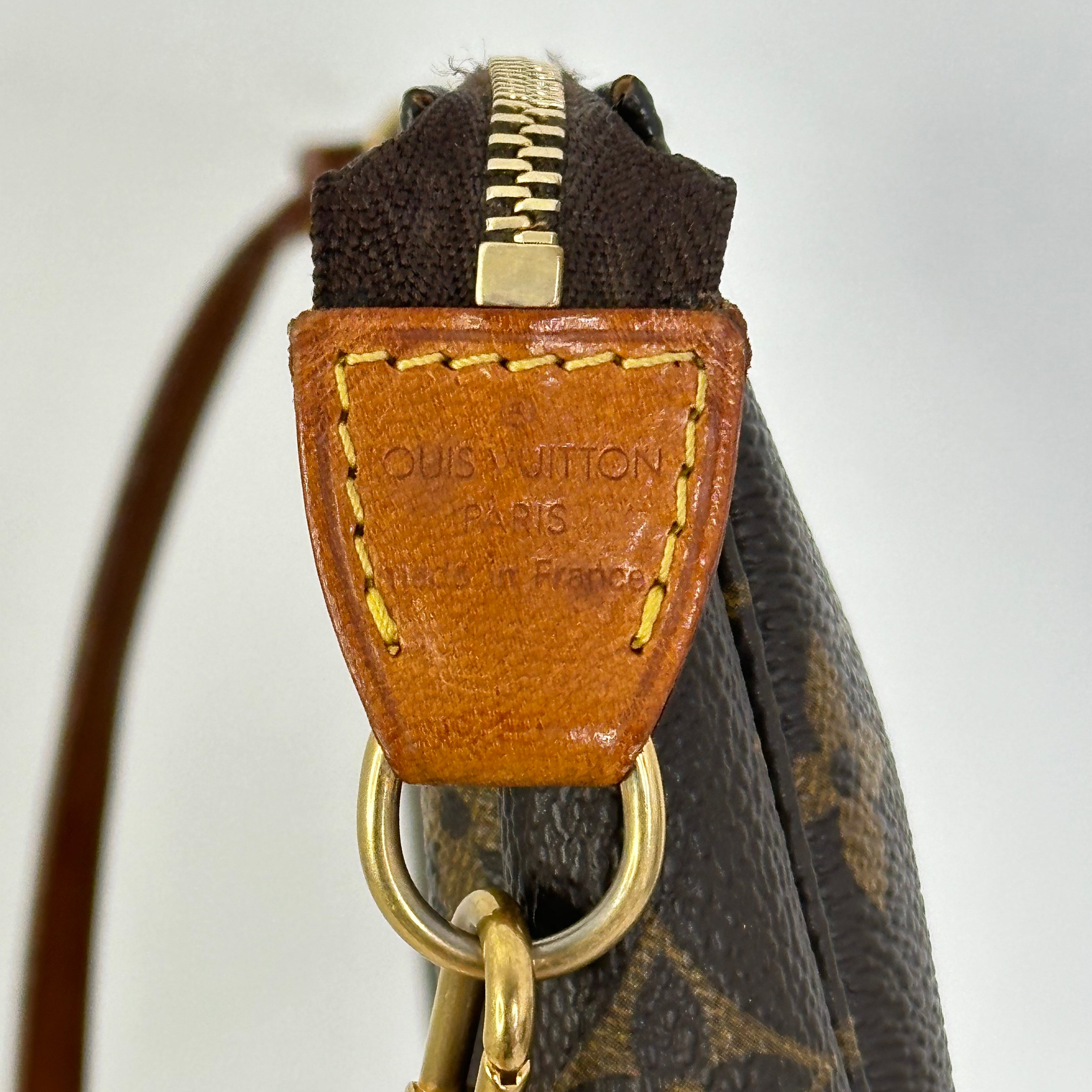 Pochette Accessories
