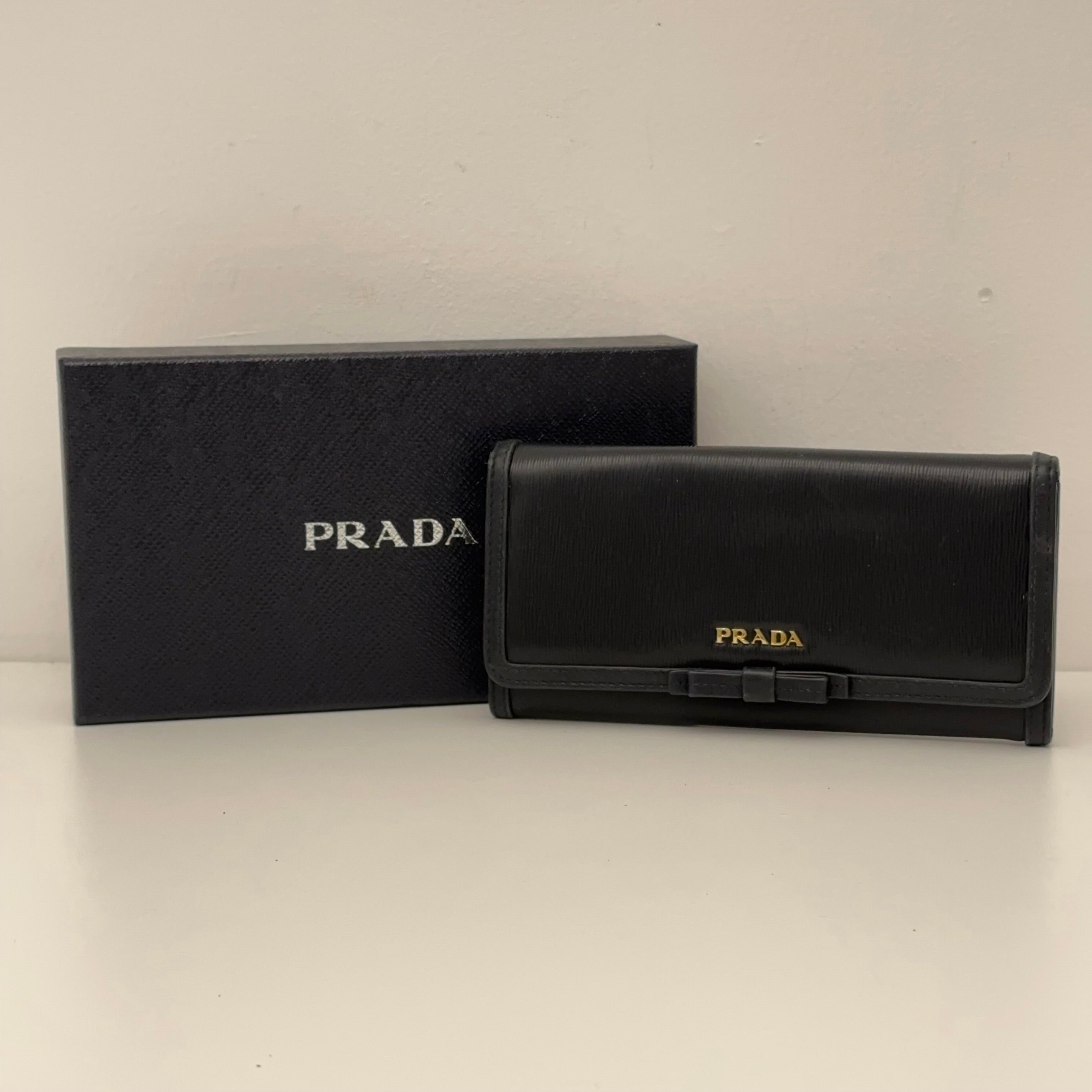 Saffiano Bow Wallet w/ Chain