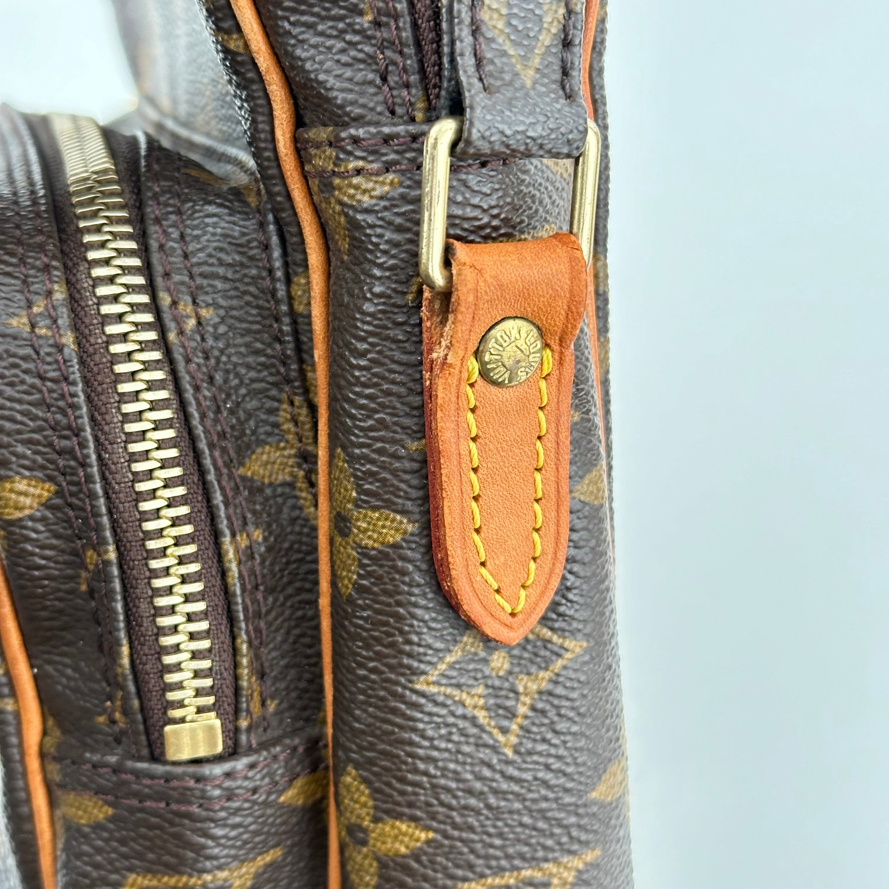 Monogram Amazone