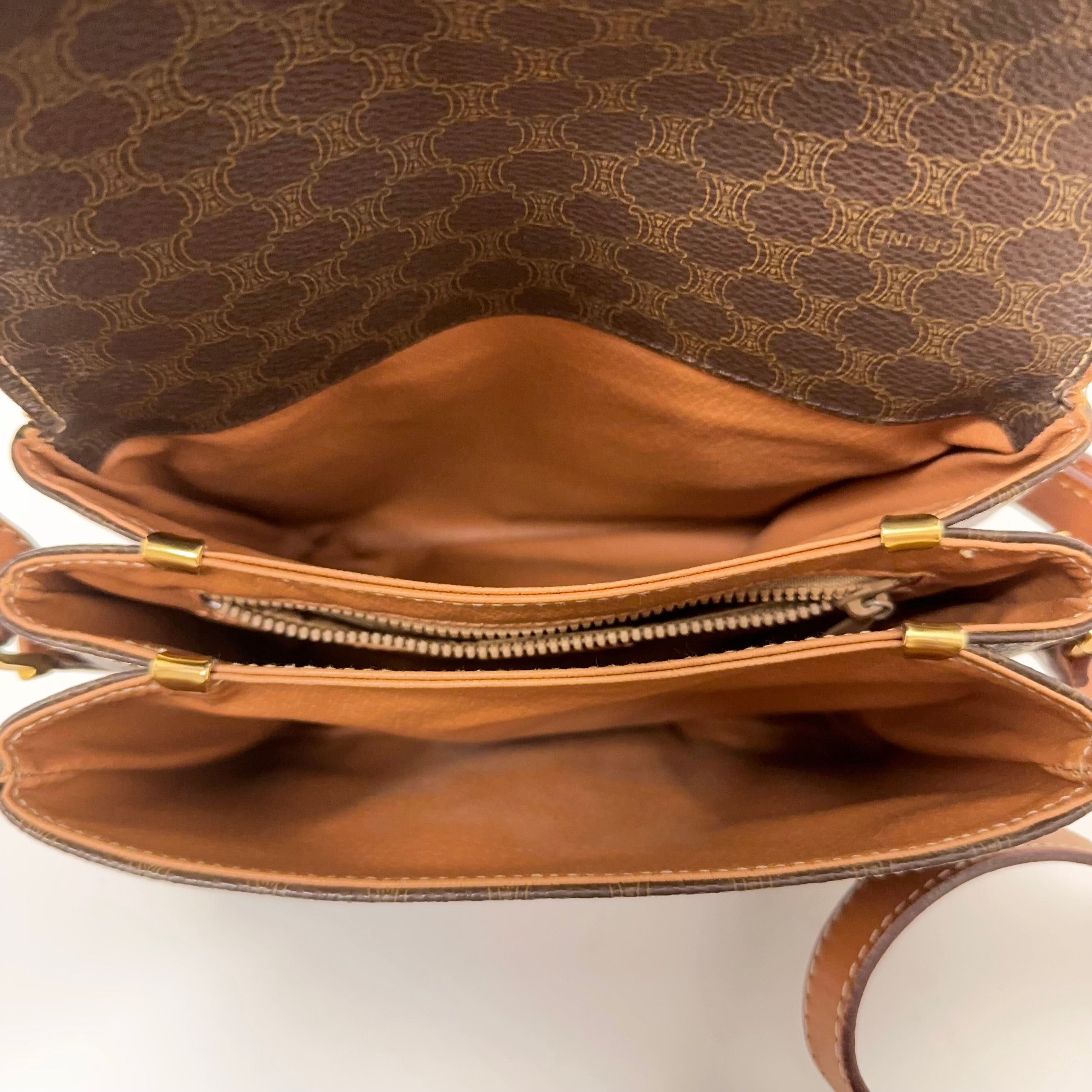 Macadam Crossbody