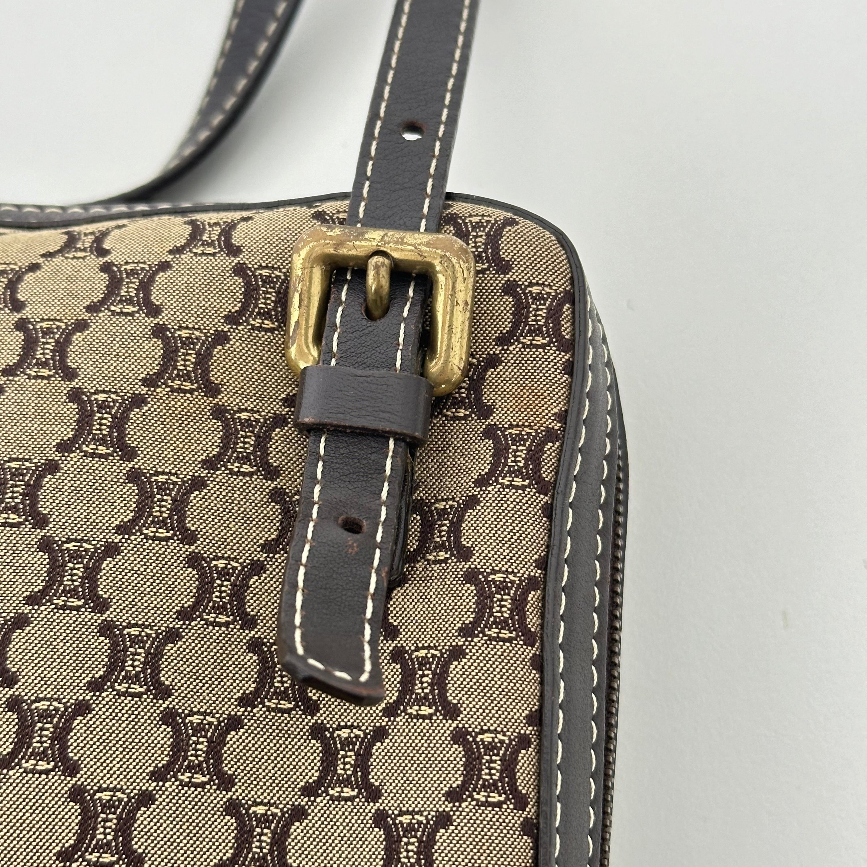 Macadam Crossbody