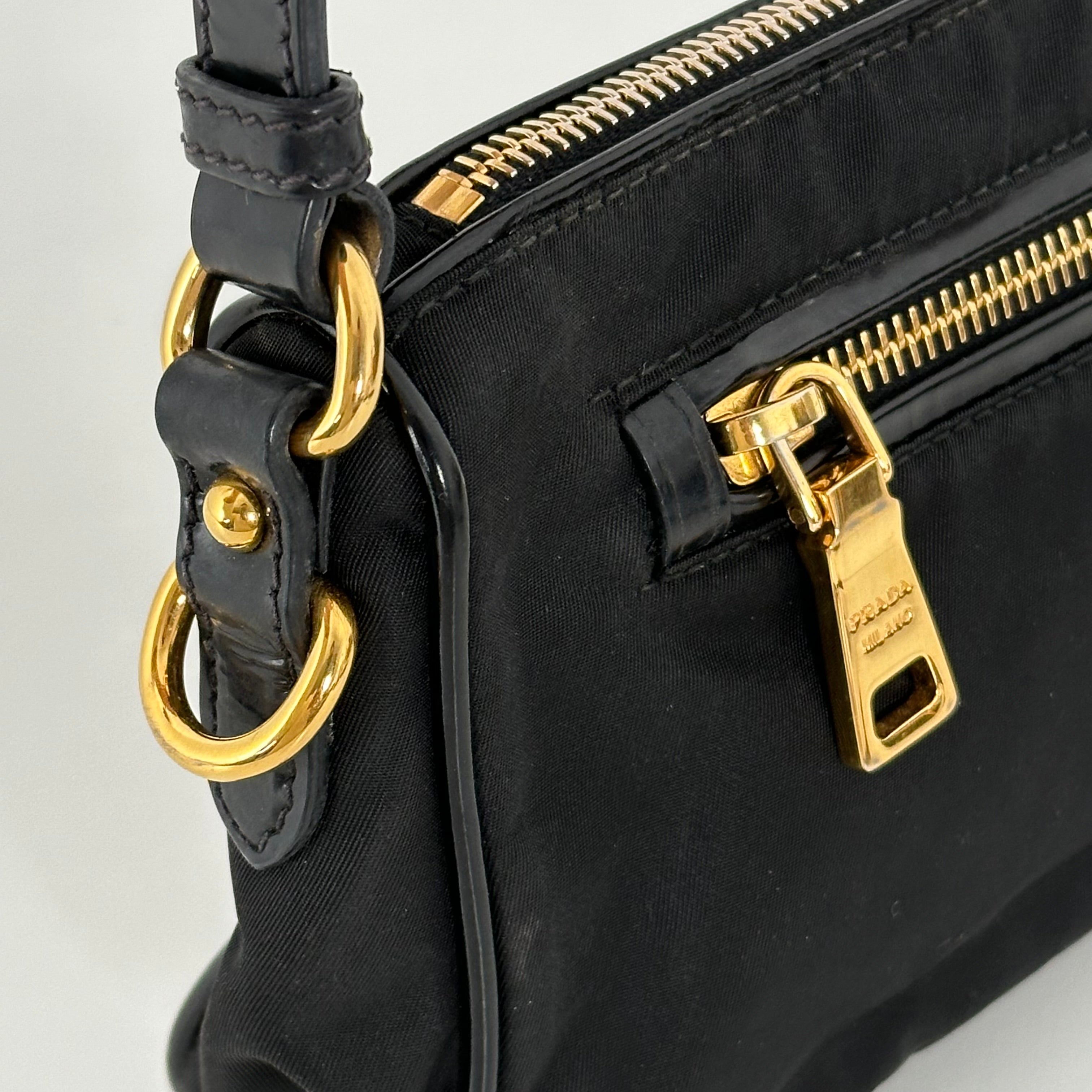 Nylon Pochette