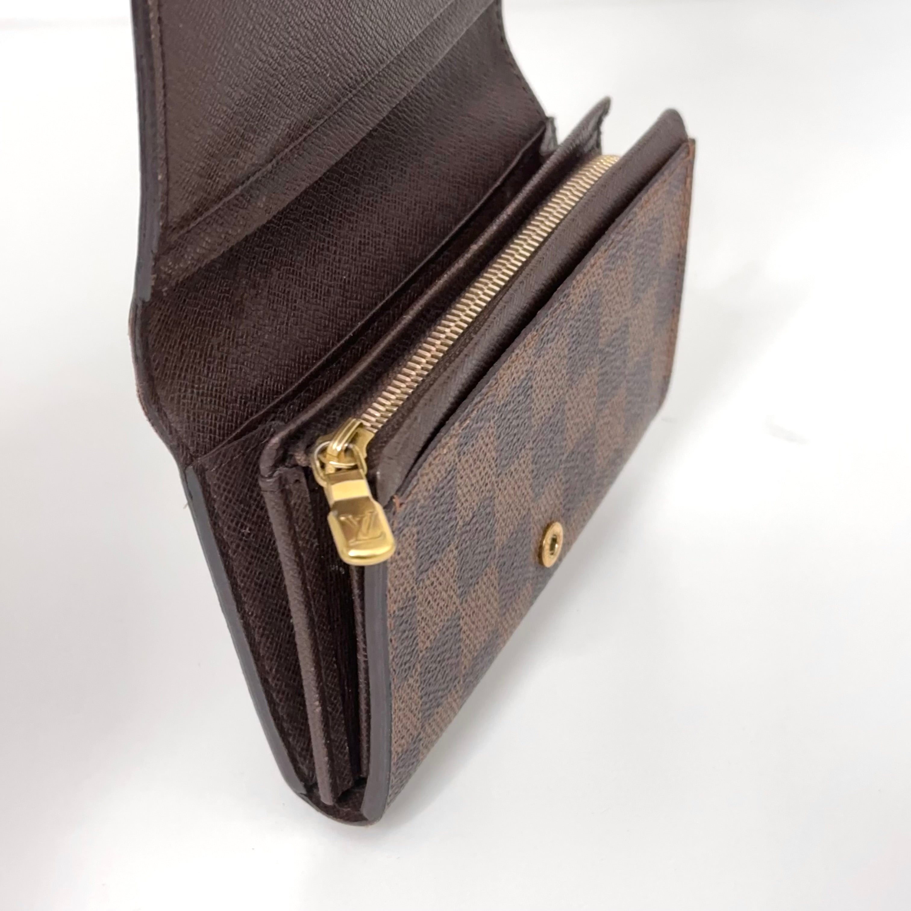 Damier Ebene Compact Wallet