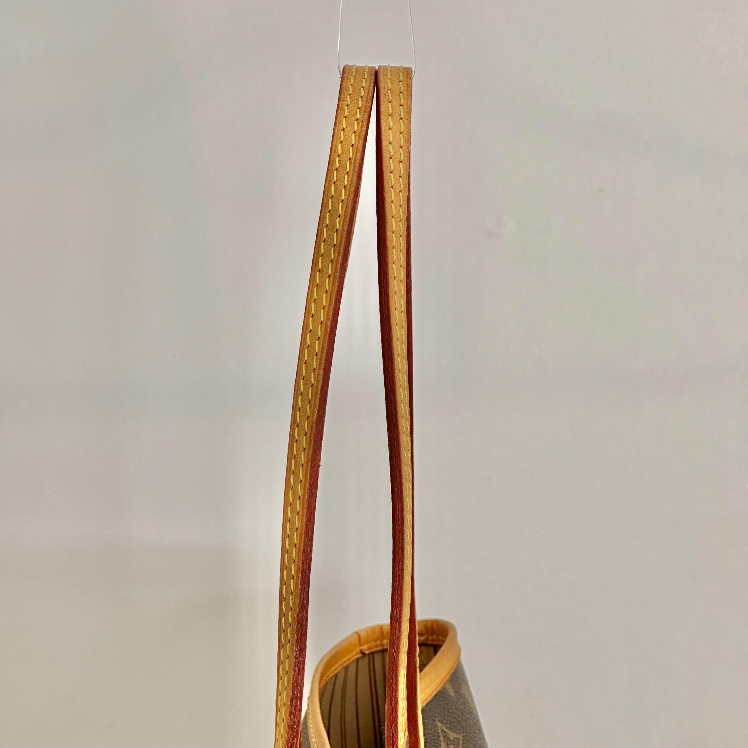 Neverfull MM w/ Pouch