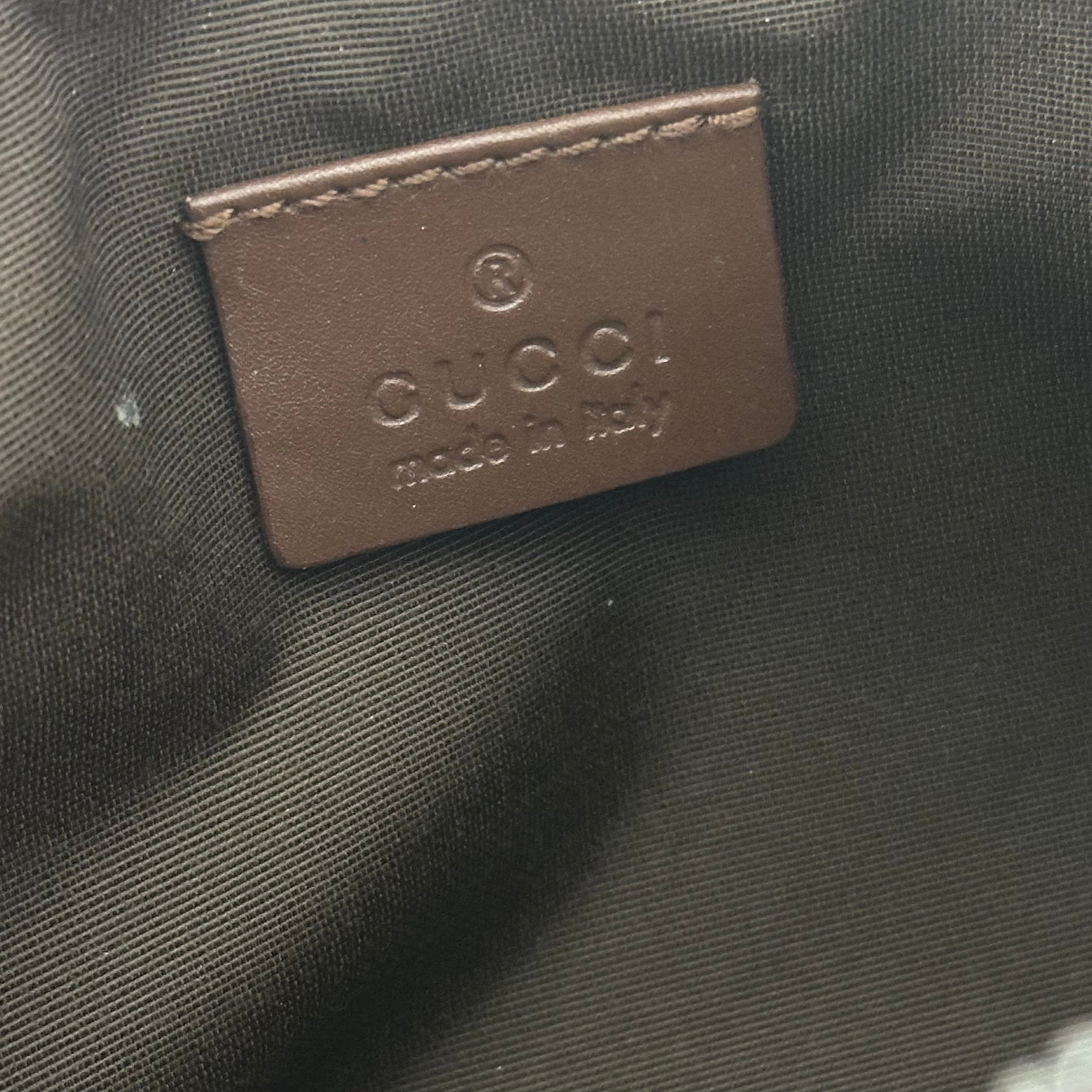 GG Web Pochette
