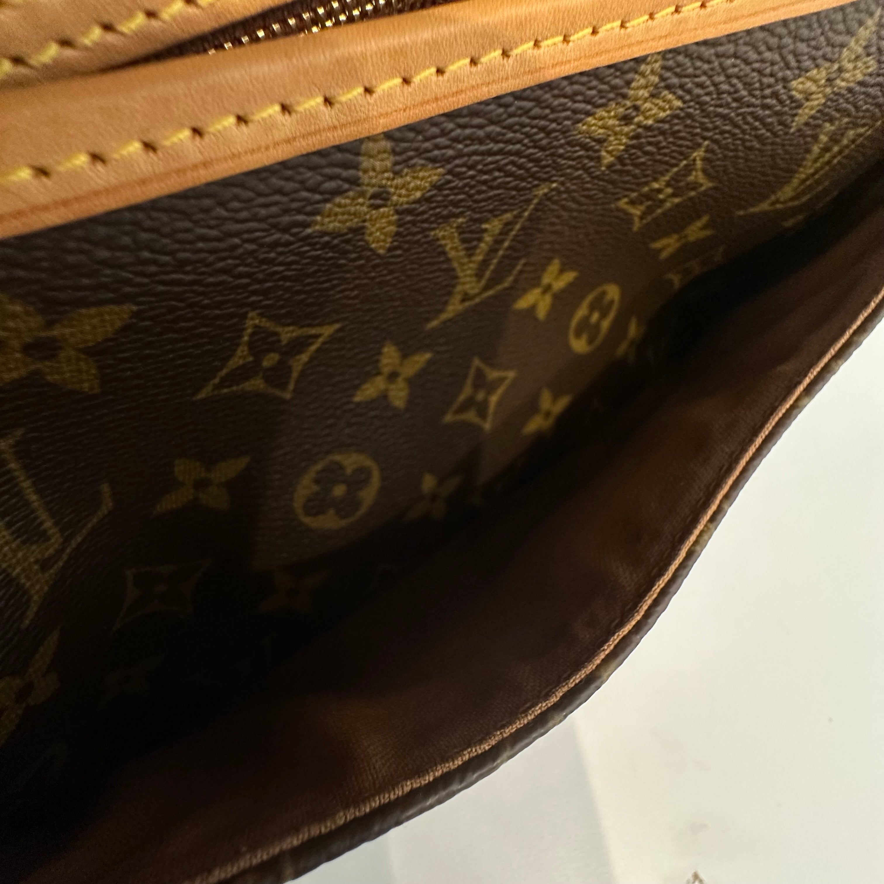 Monogram Sologne