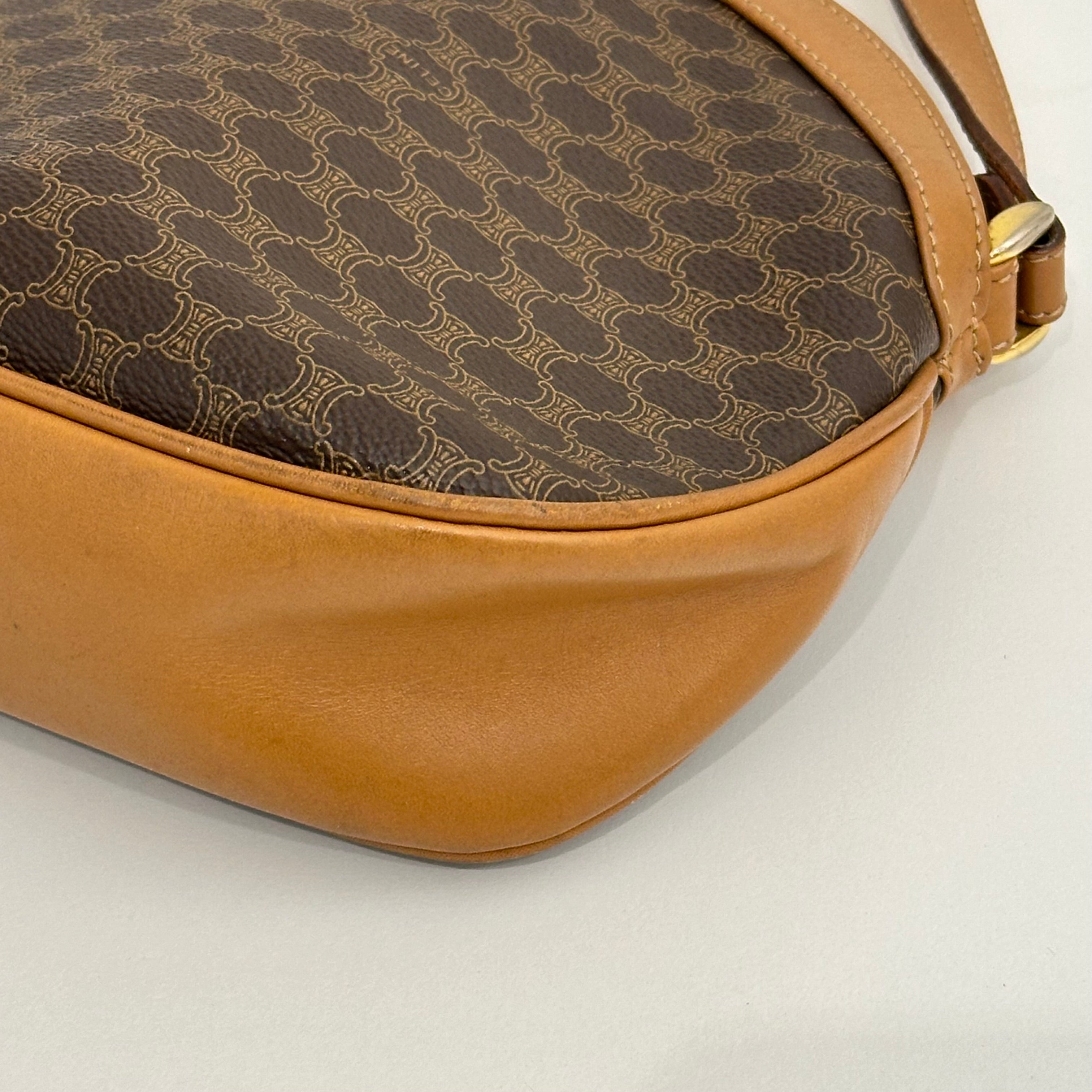 Macadam Crossbody