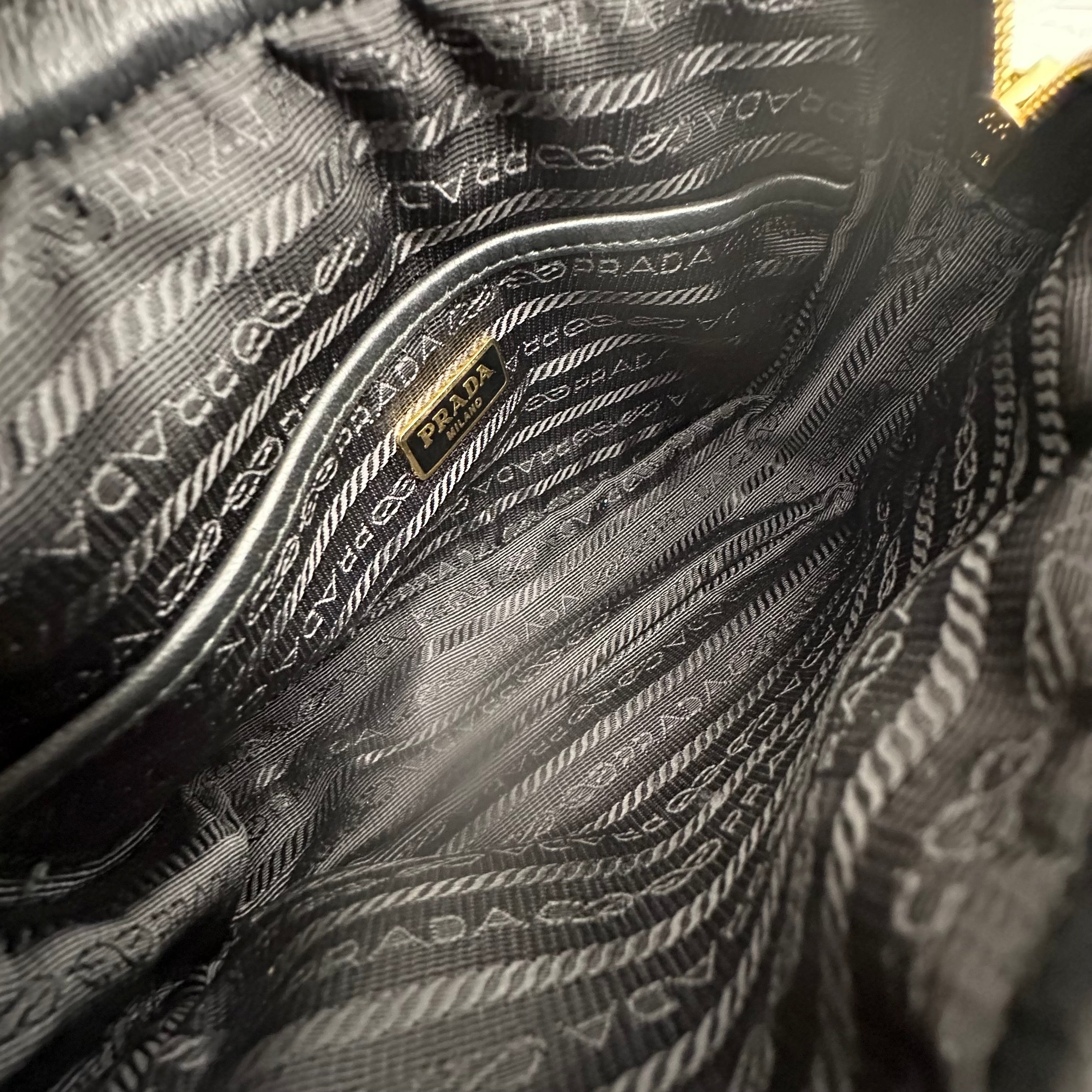 Bandoleria Nappa Gaufre Crossbody