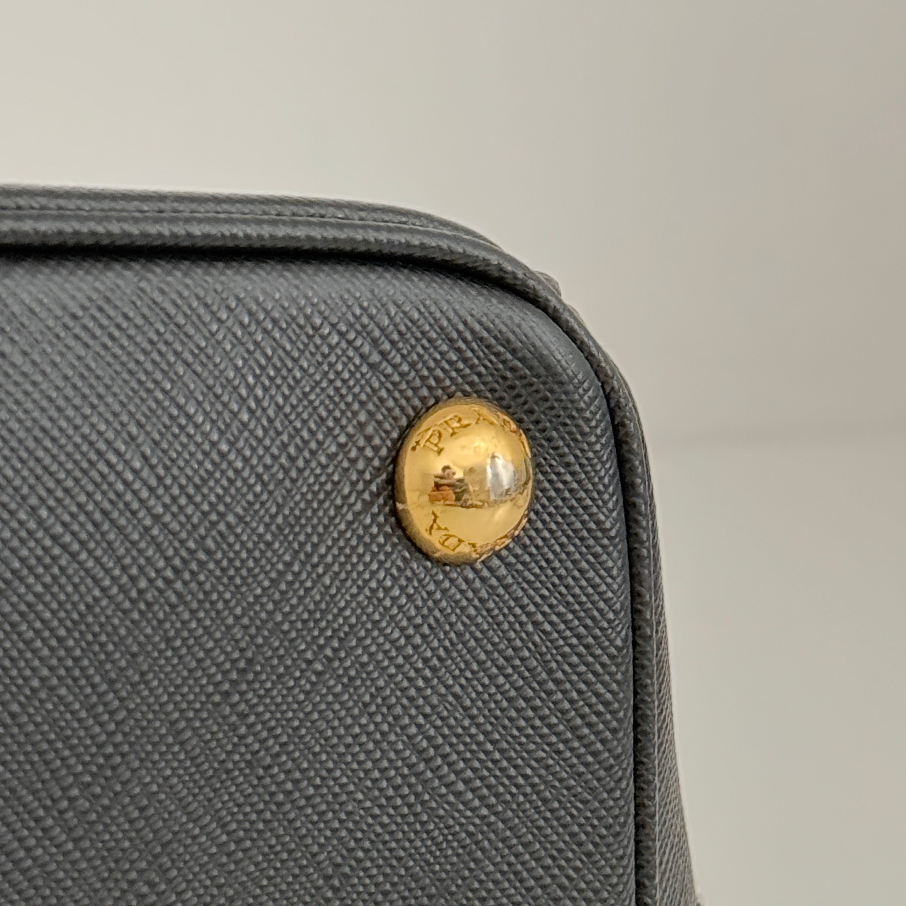 Medium Galleria Saffiano leather bag