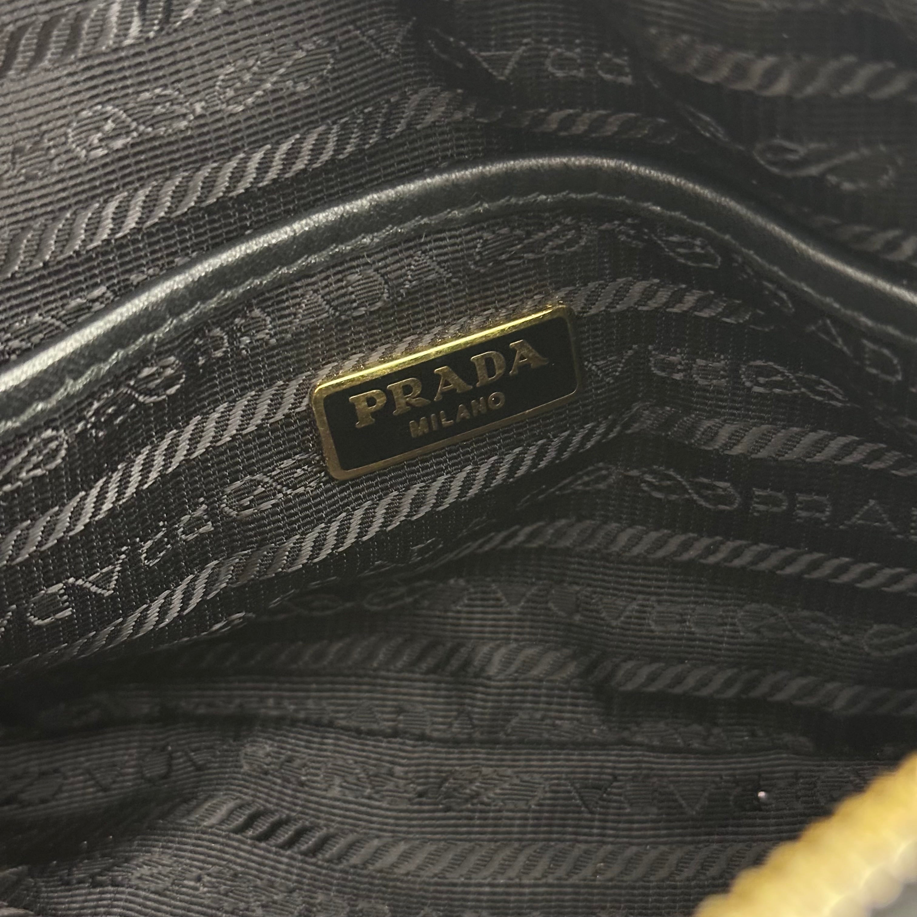 Bandoleria Nappa Gaufre Crossbody