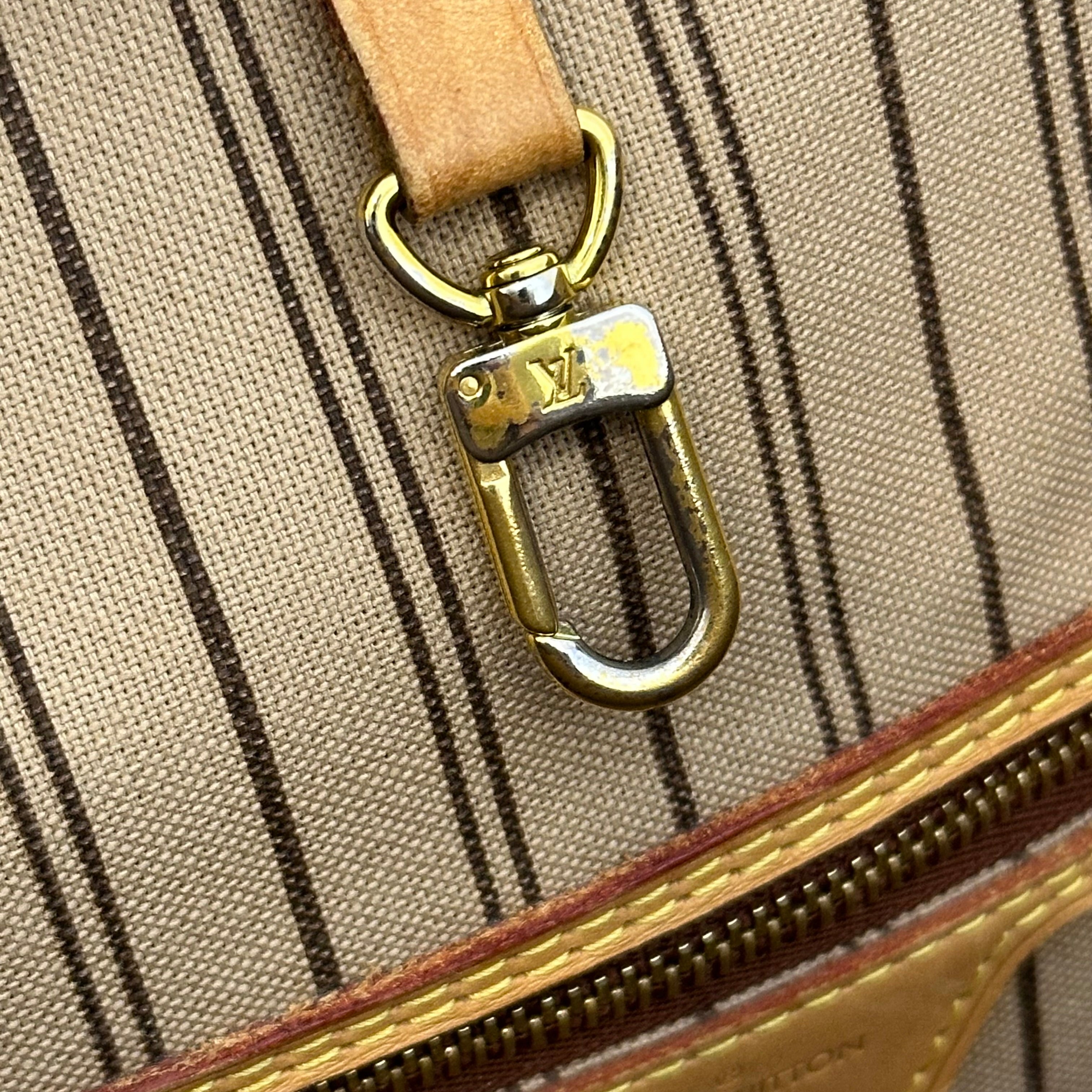 Neverfull MM w/ Pouch