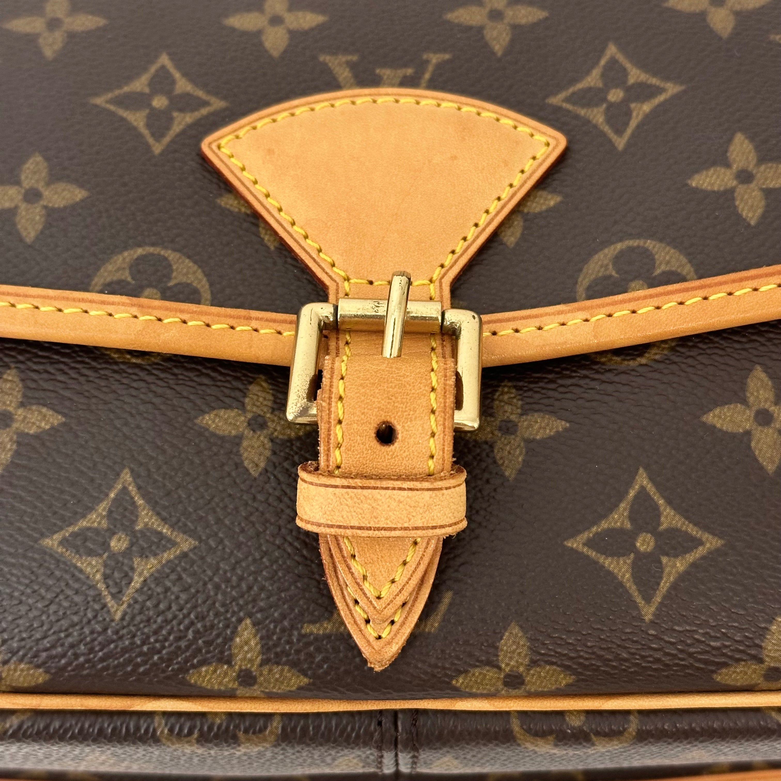 Monogram Sologne