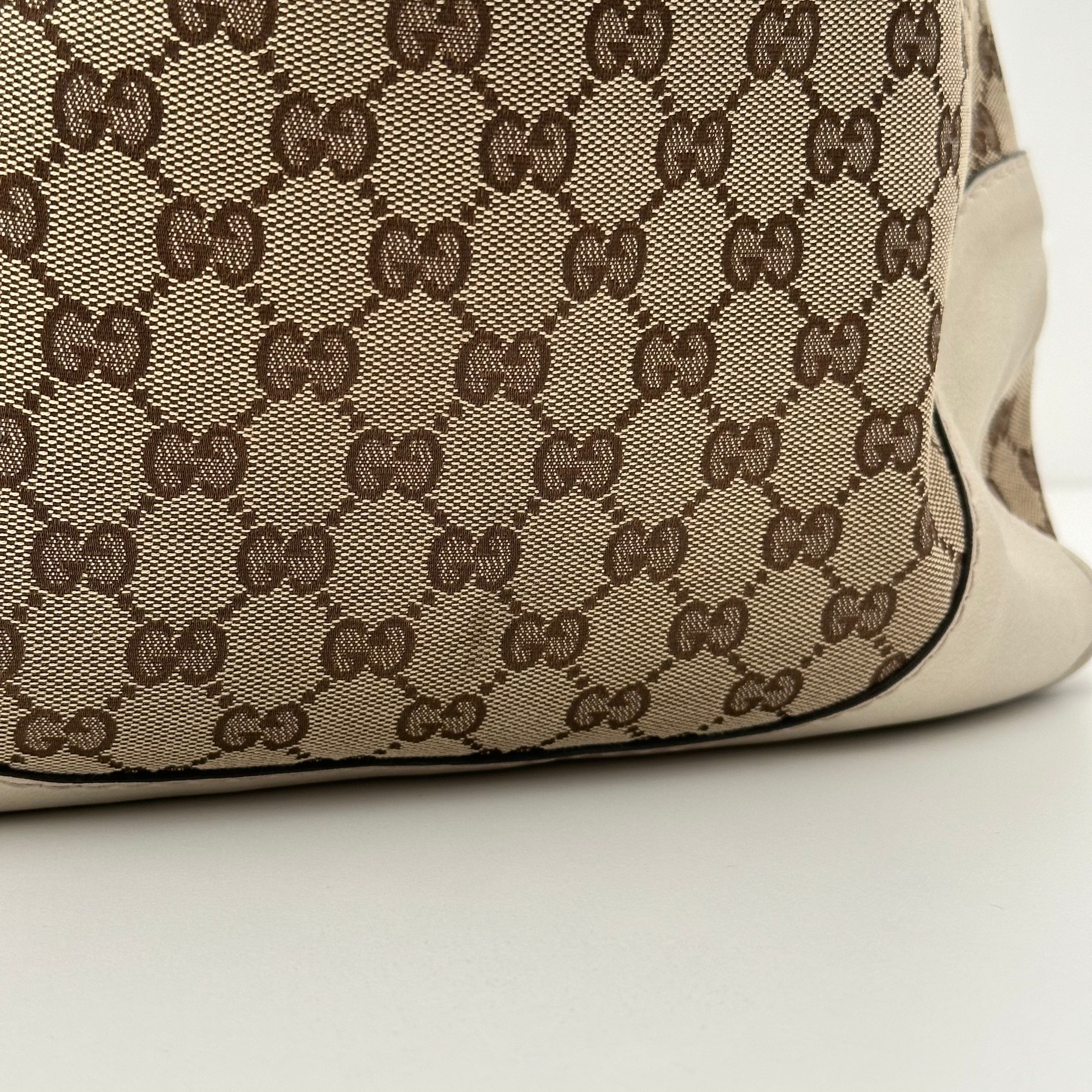 GG Charlotte Hobo Shoulder Bag