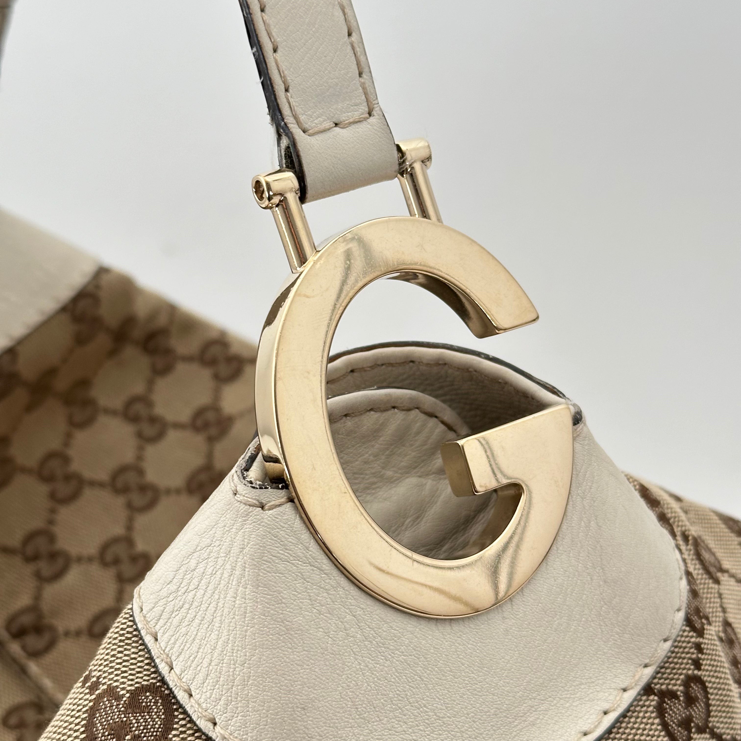 GG Charlotte Hobo Shoulder Bag
