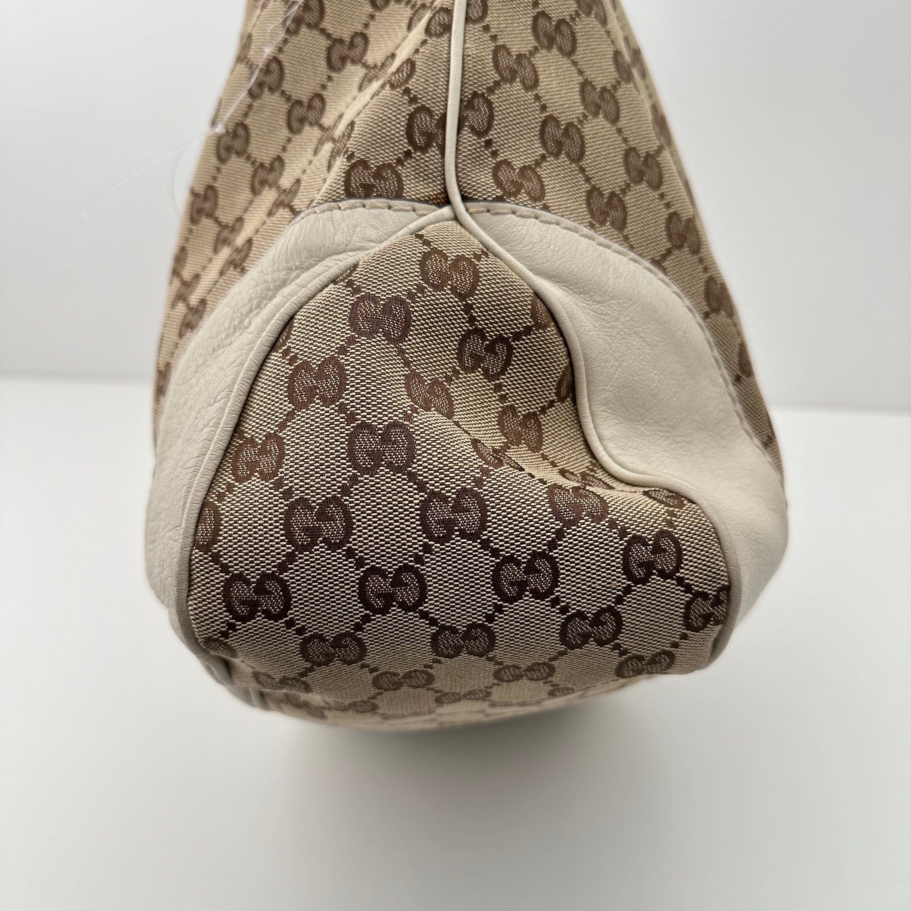GG Charlotte Hobo Shoulder Bag