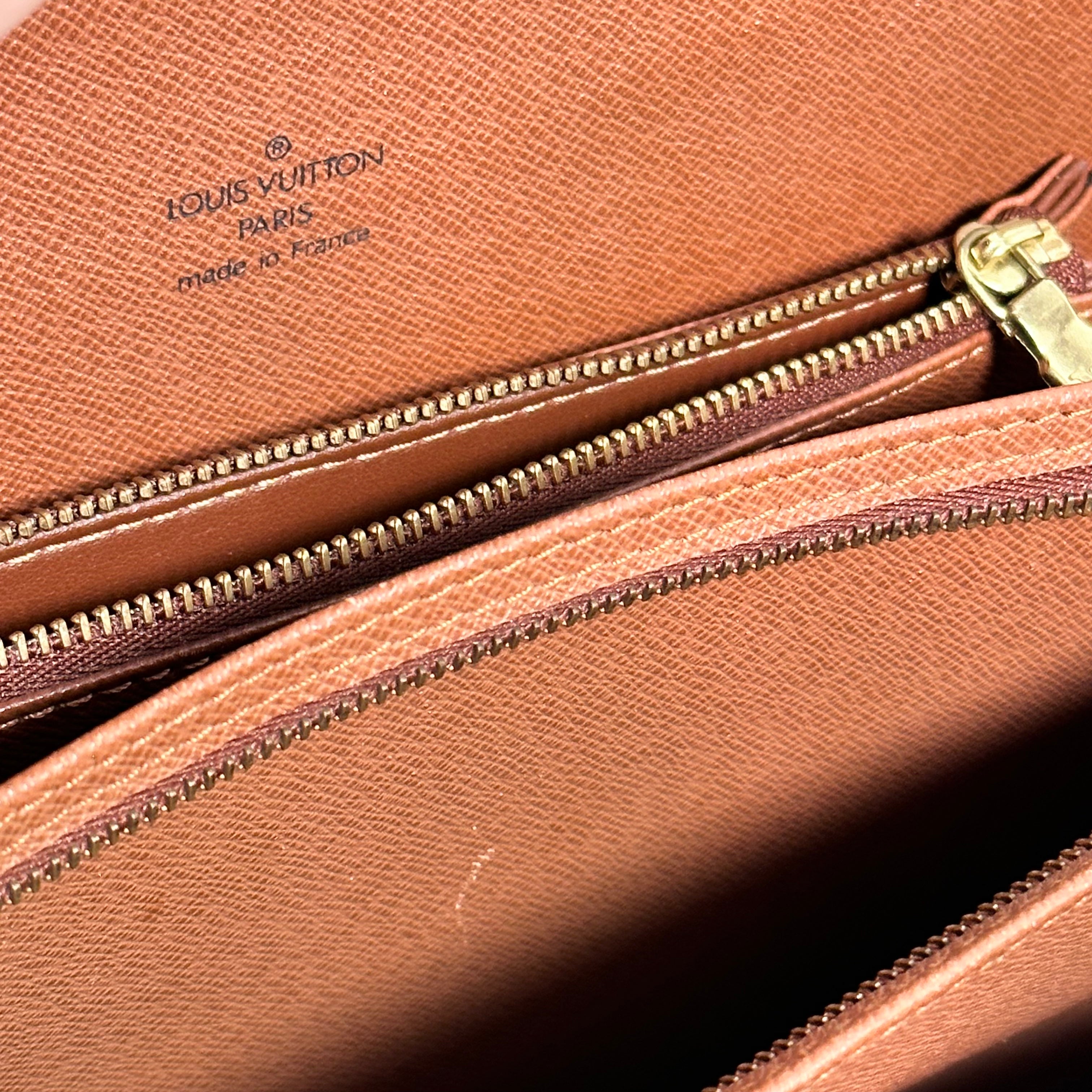 Monogram Courcelles