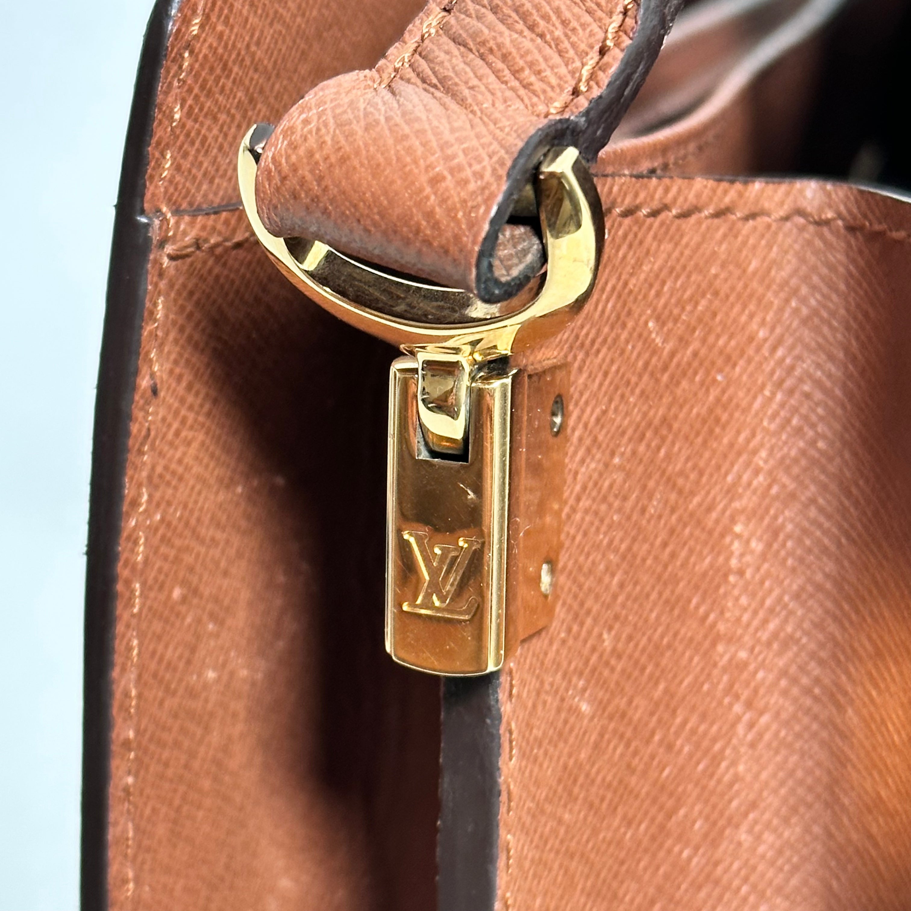 Monogram Courcelles