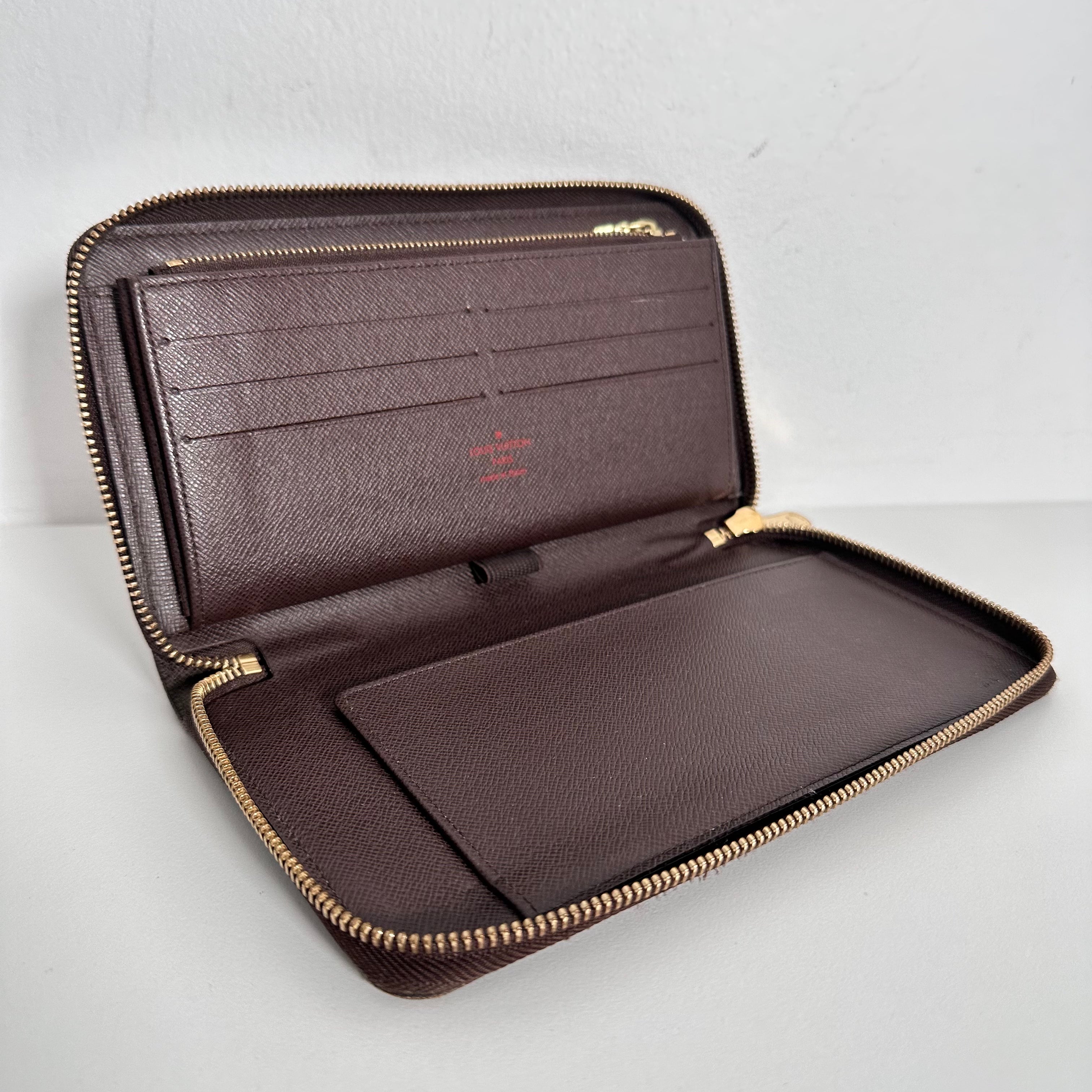 Zippy Organizer Wallet