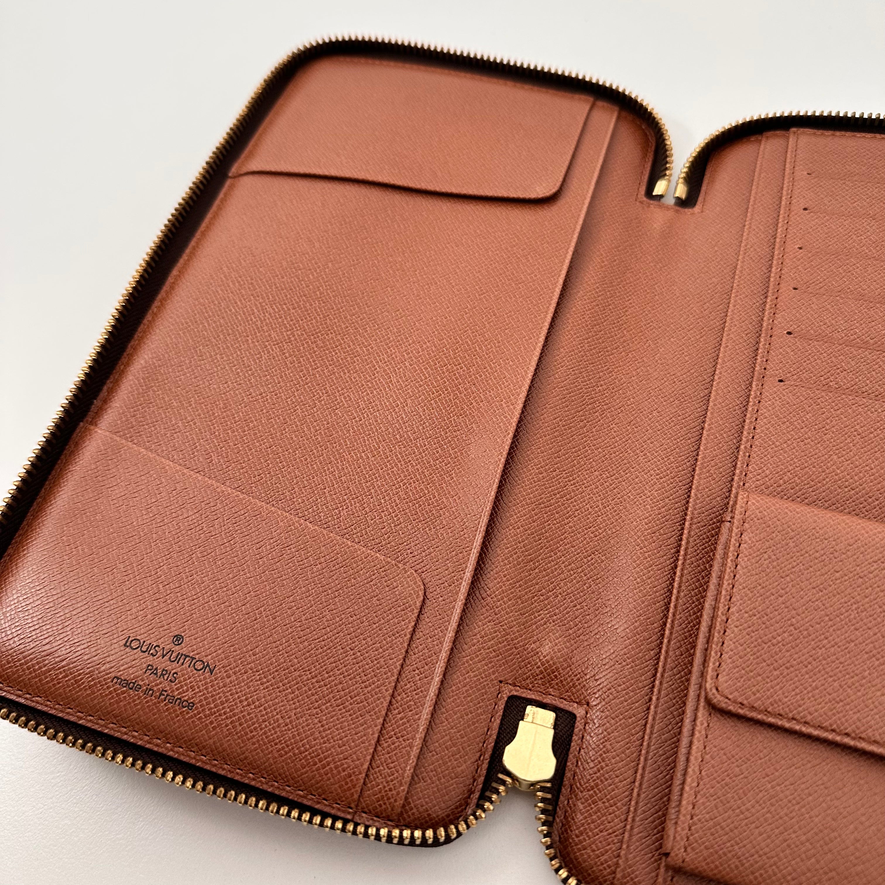 Passport Organizer Wallet