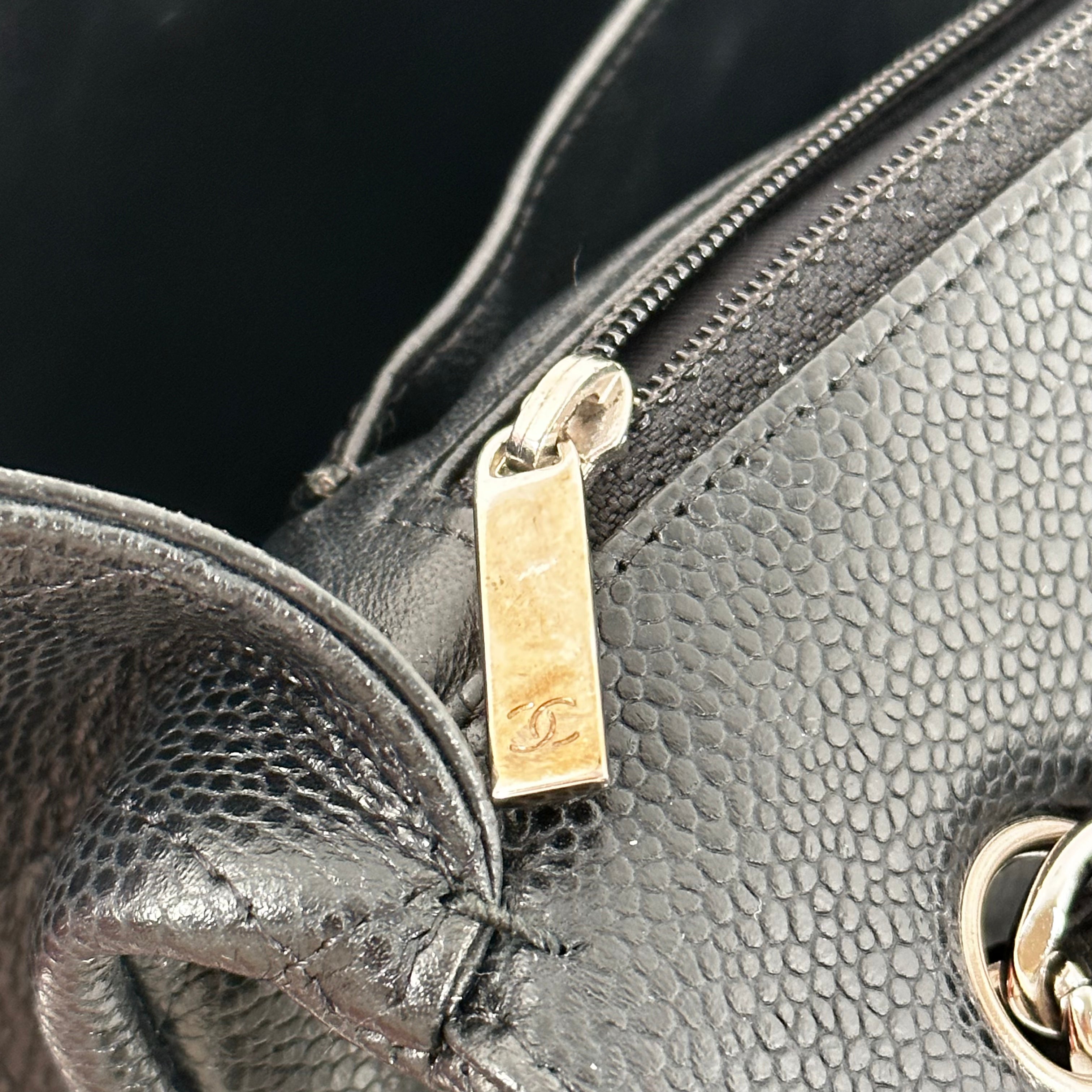 Black Caviar Jumbo Single Flap