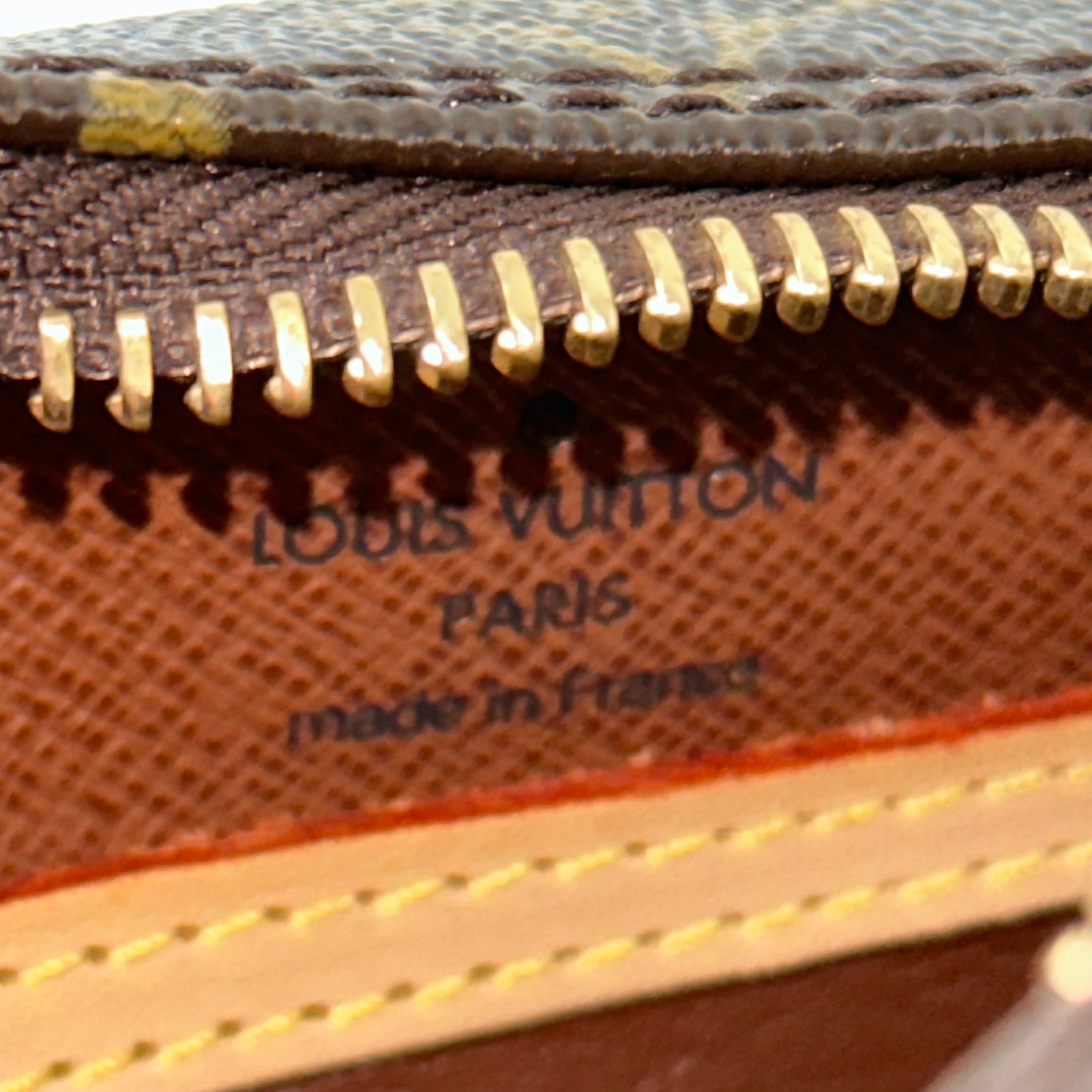 Monogram Blois
