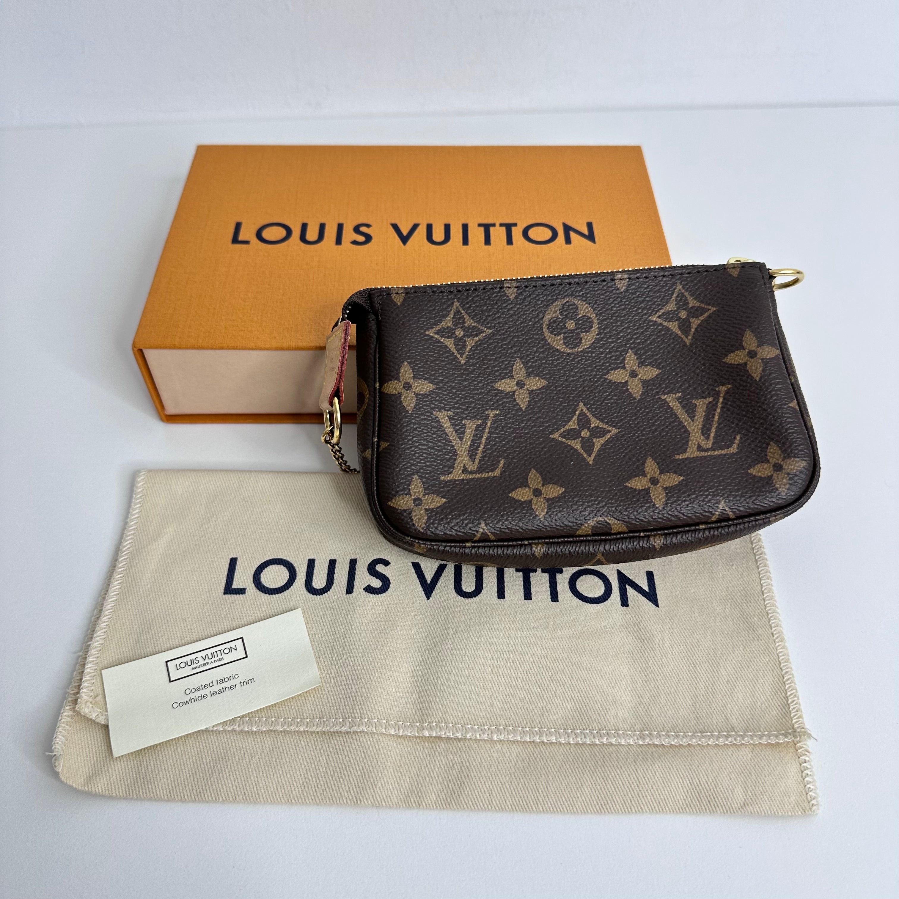 Monogram Mini Pochette Accessoires