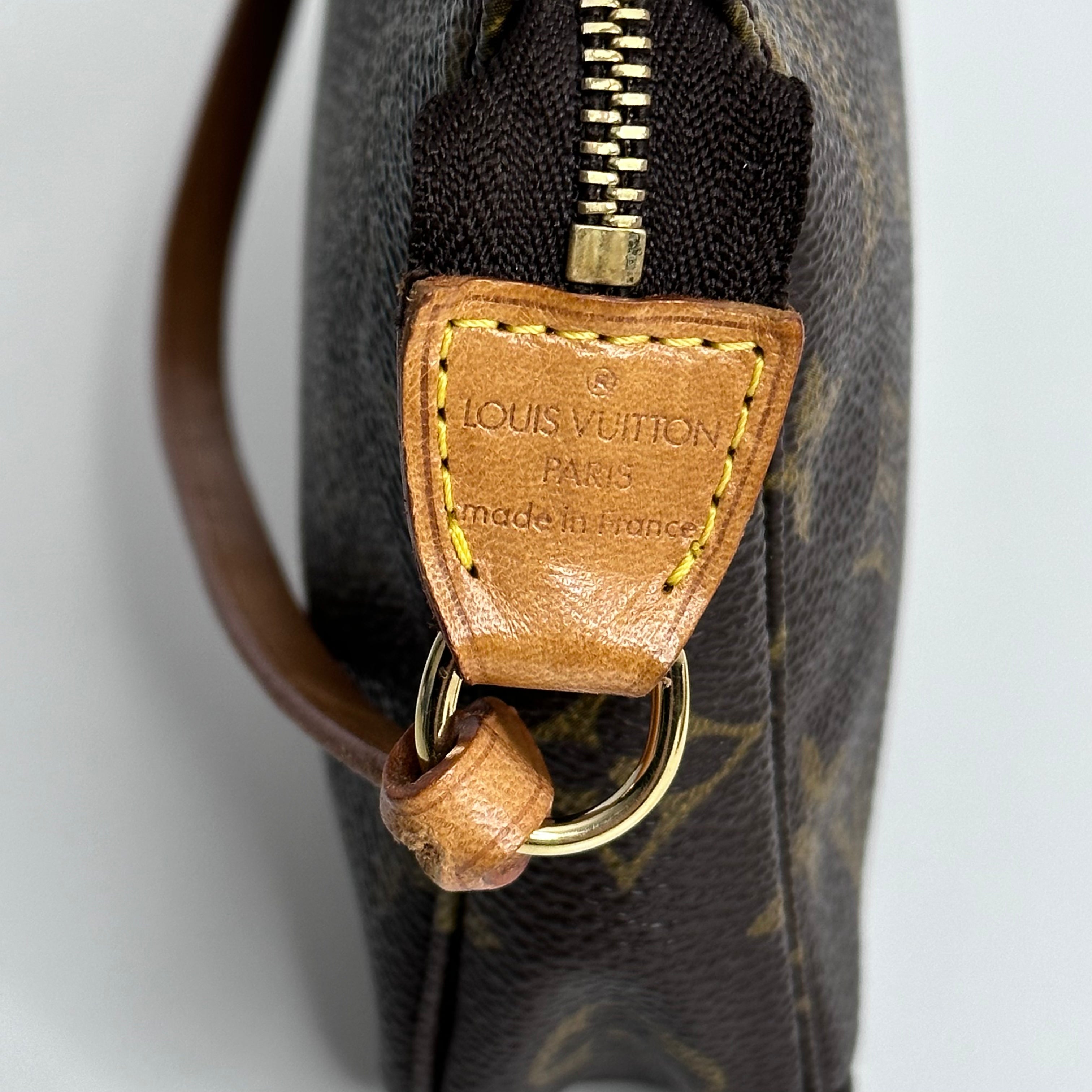 Pochette Accessoires