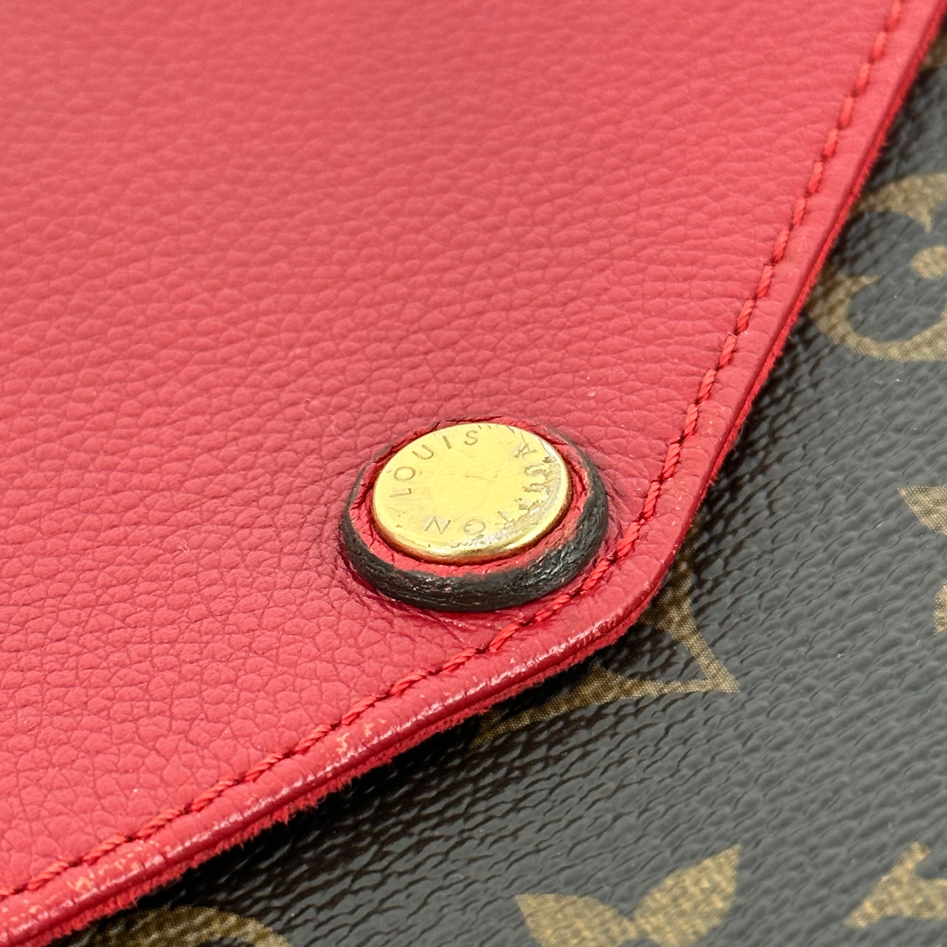 Monogram Twinset