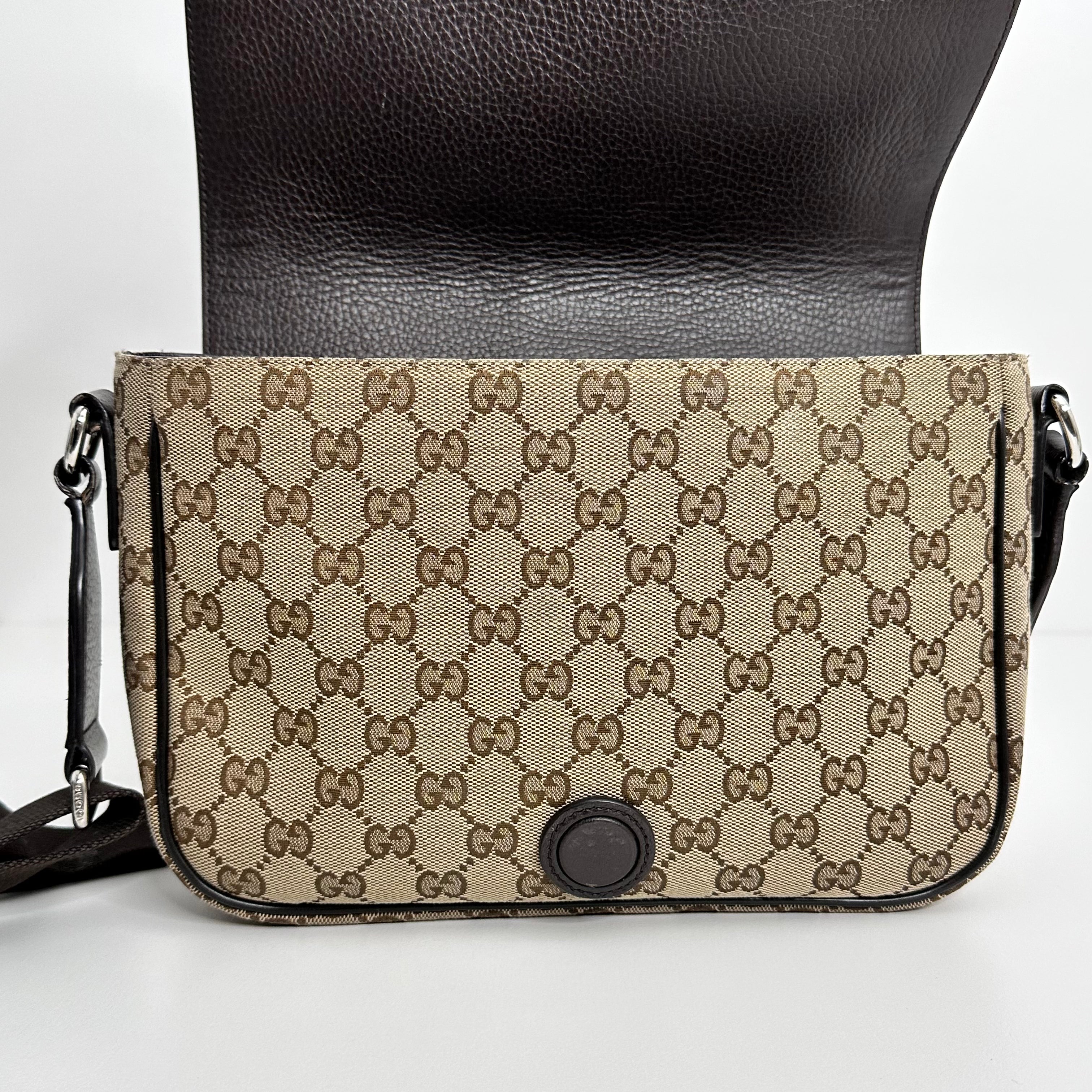 GG Canvas Messanger Bag