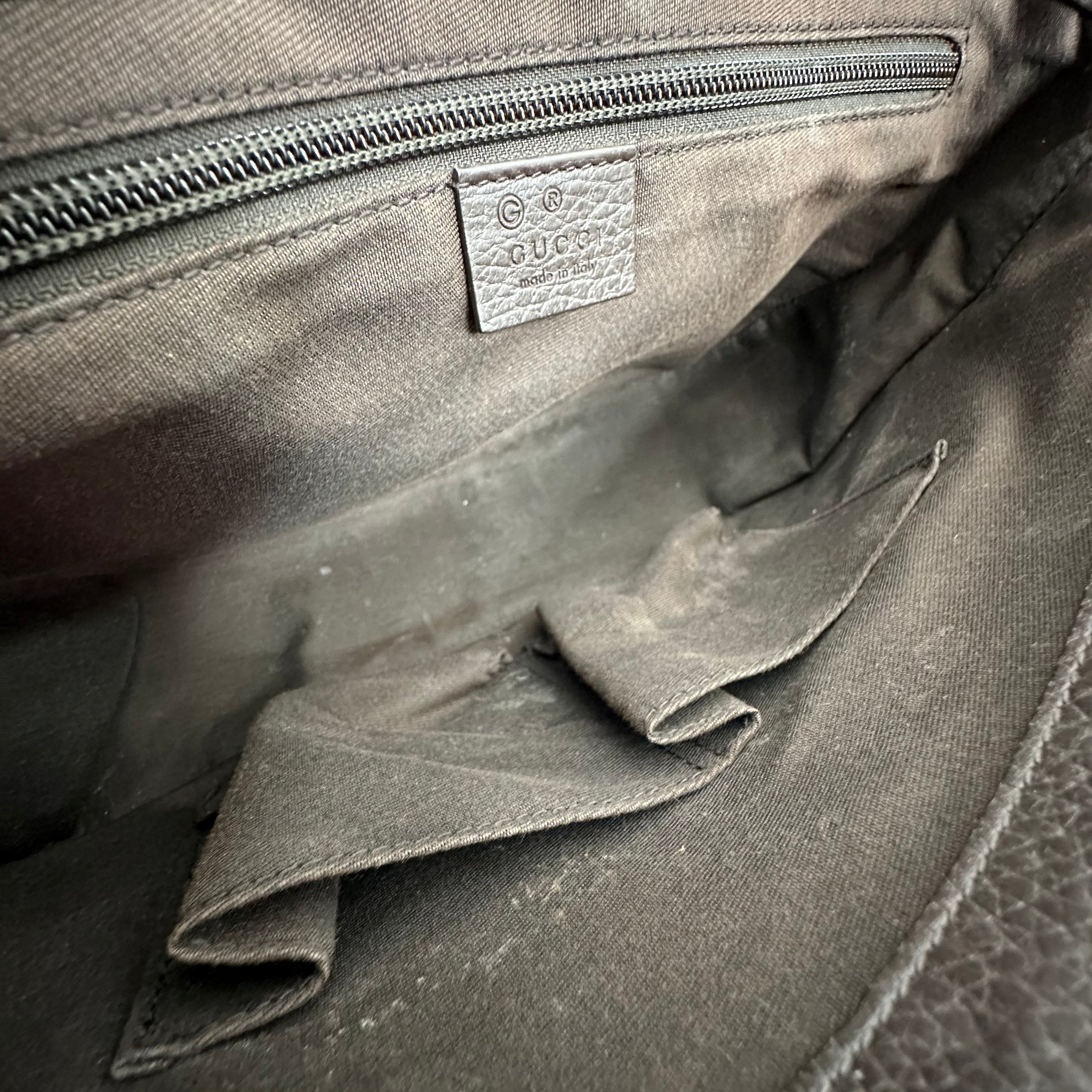 GG Canvas Messanger Bag