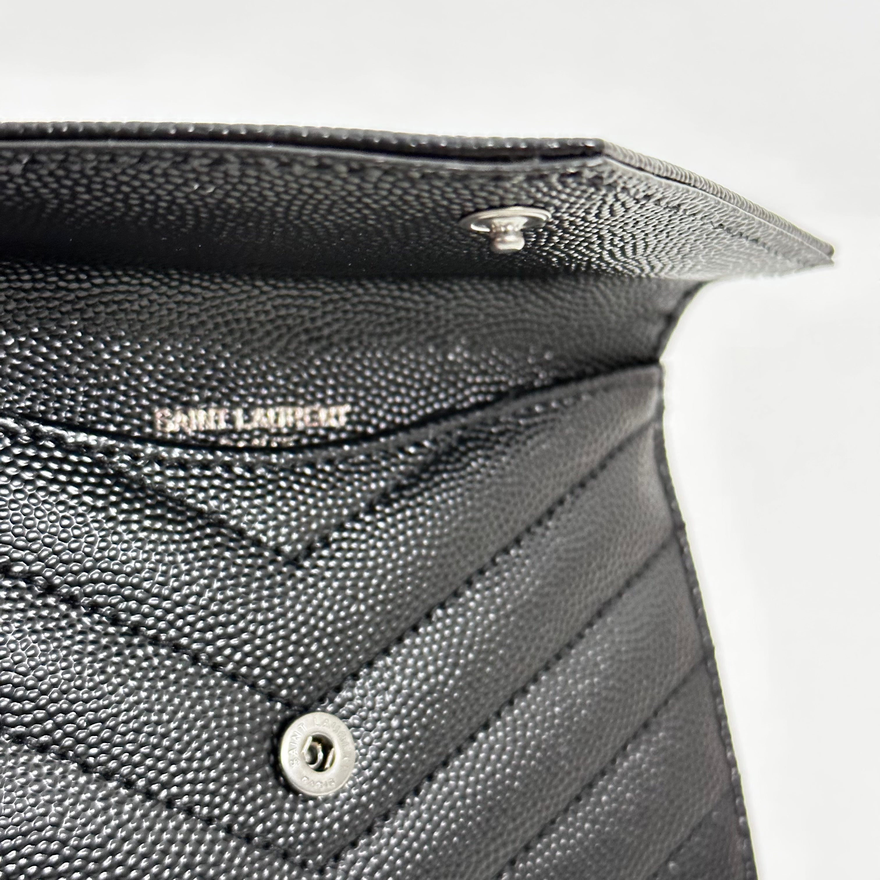 Cassandre Matelassé Fragments Flap Card Case