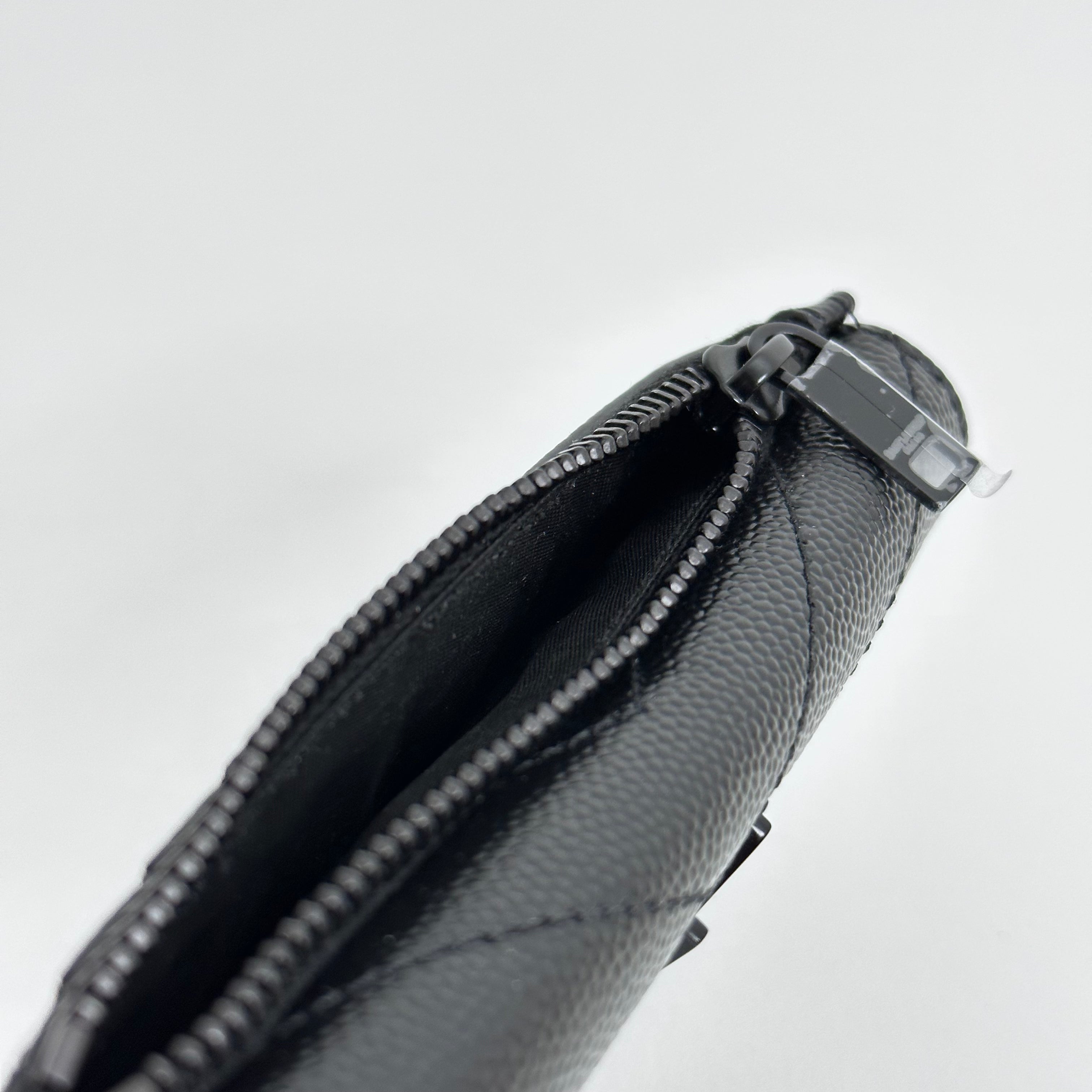Cassandre Matelassé Fragments Flap Card Case