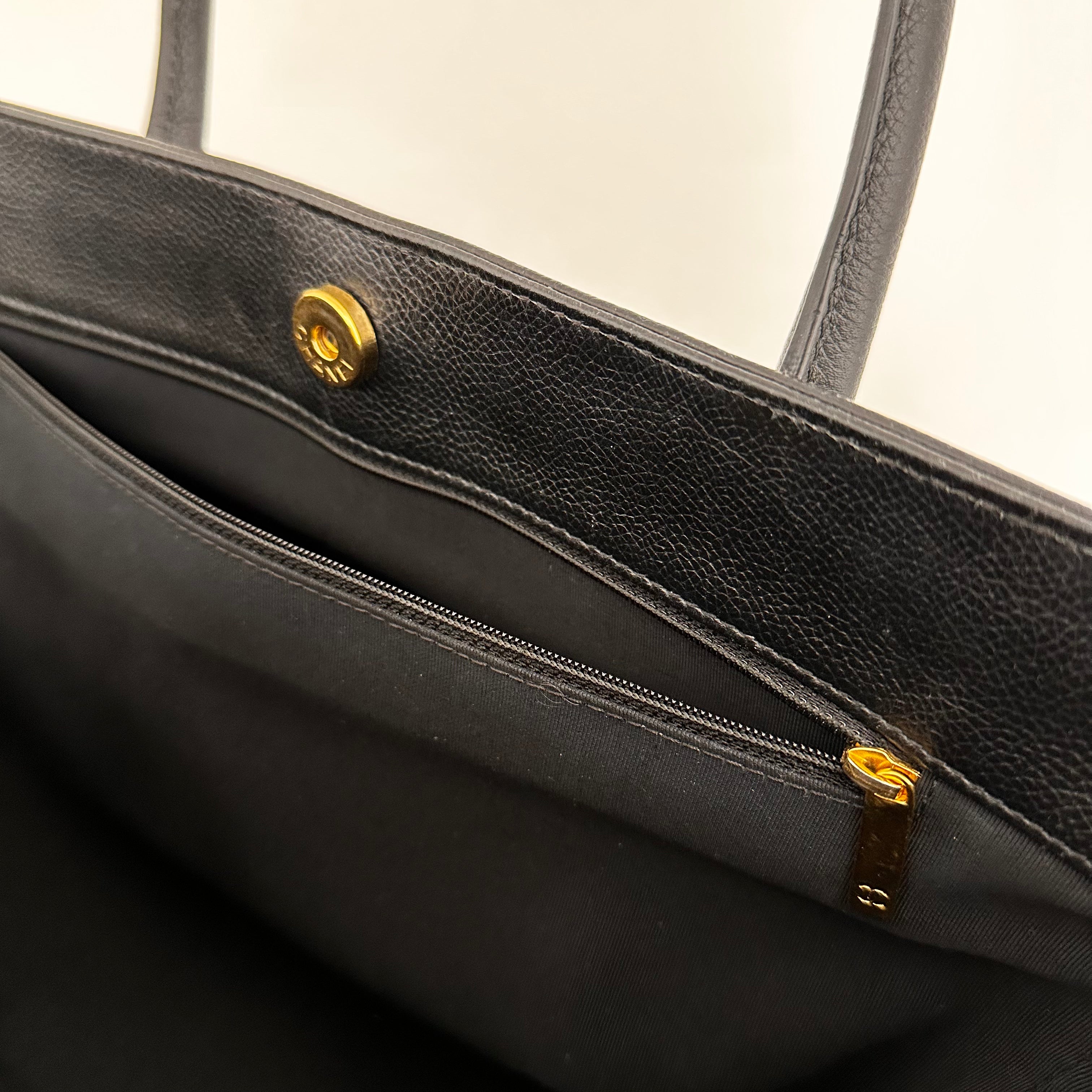 Medium Executive Tote