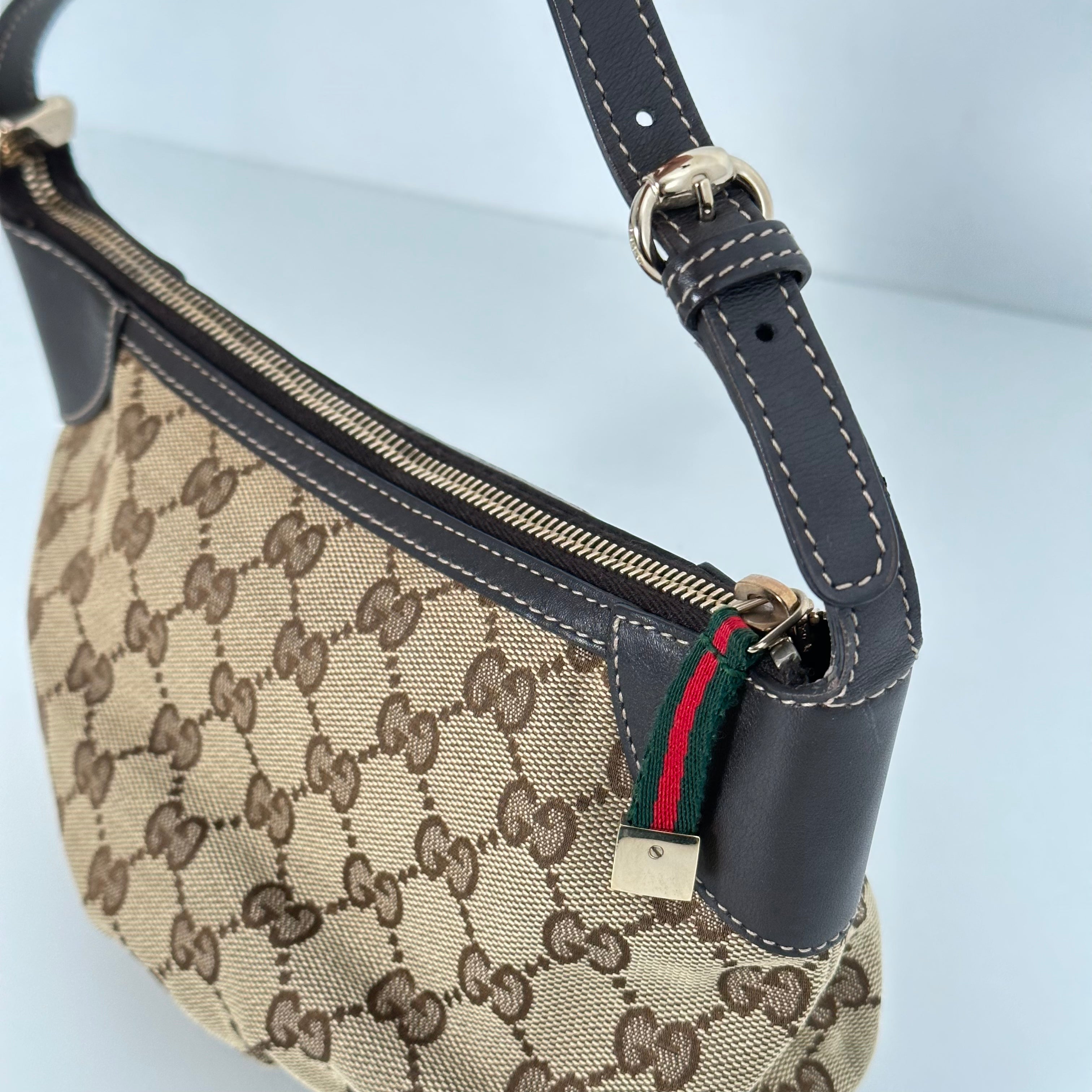 Small Pochette