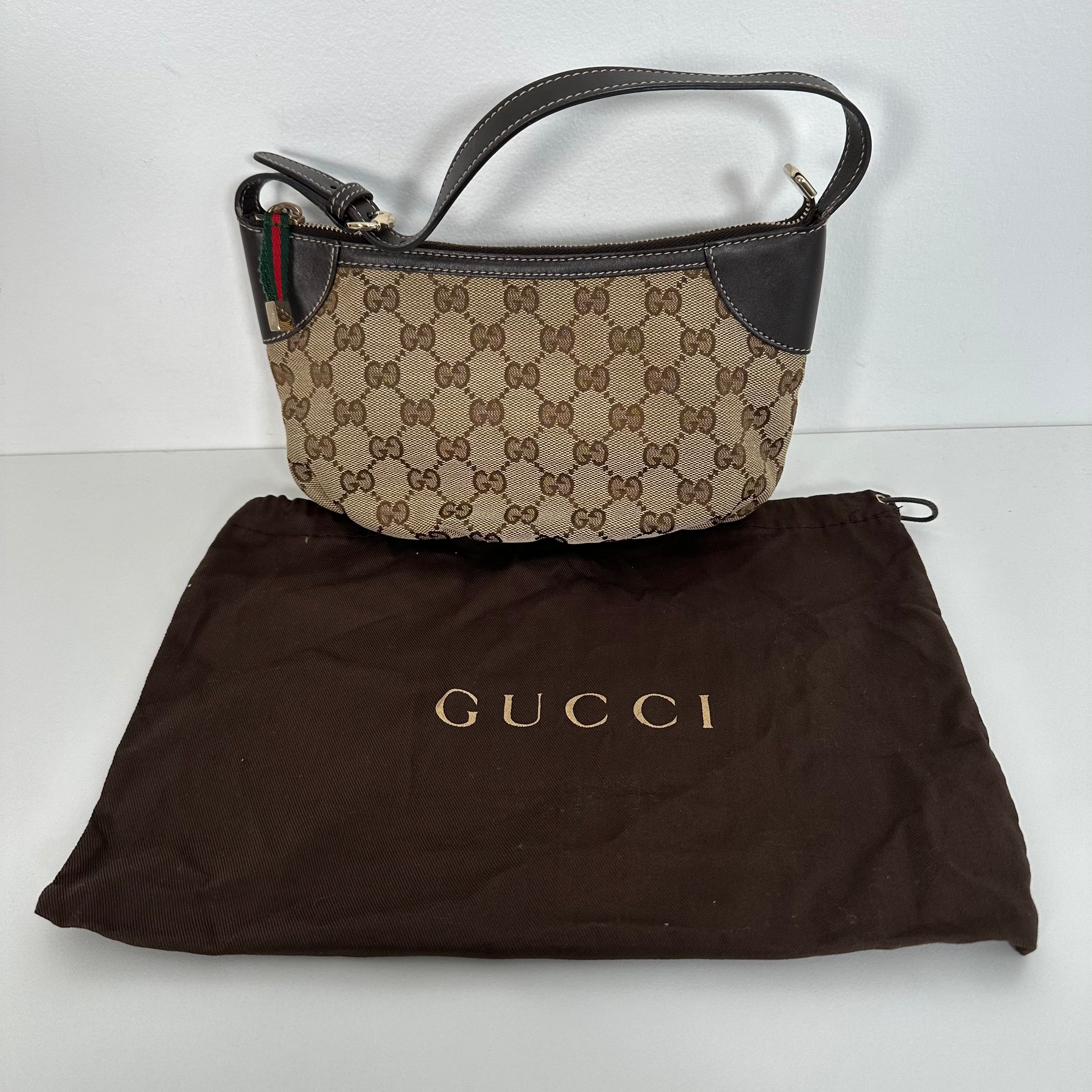 Small Pochette