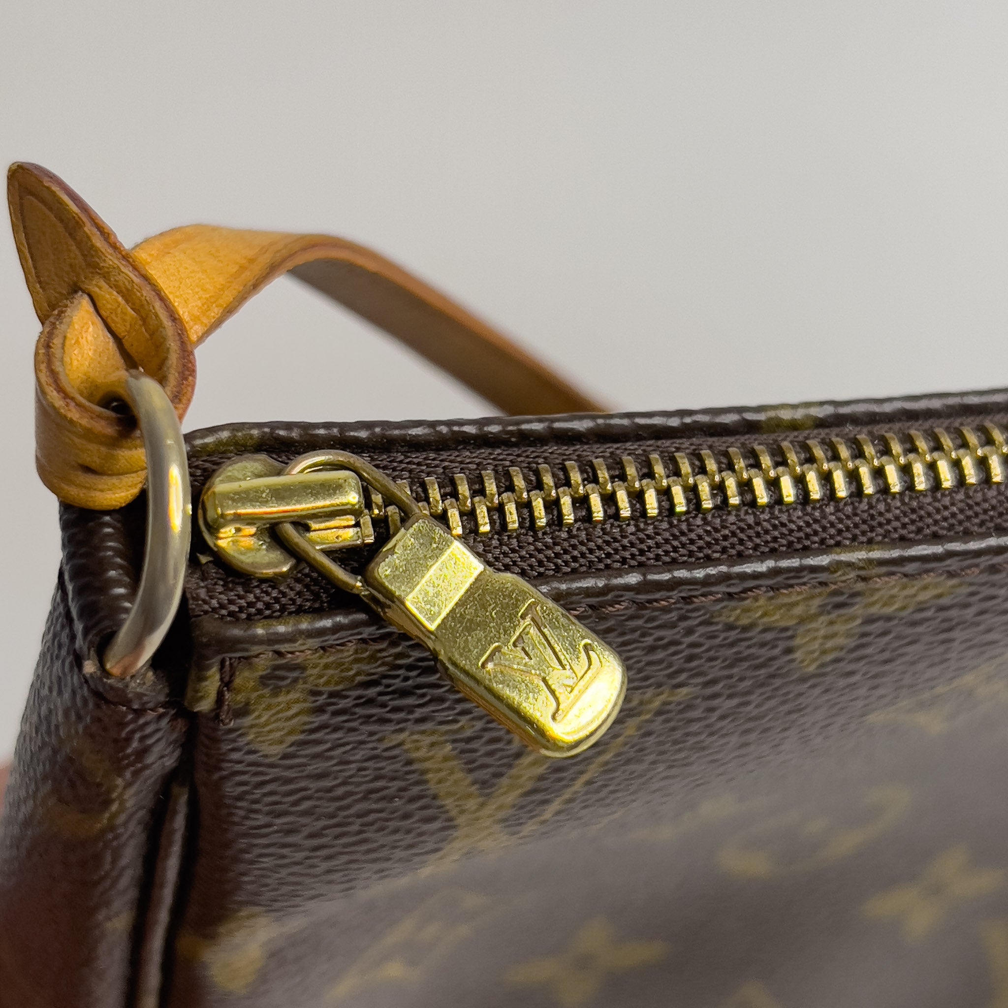 Monogram Pochette Accessoires