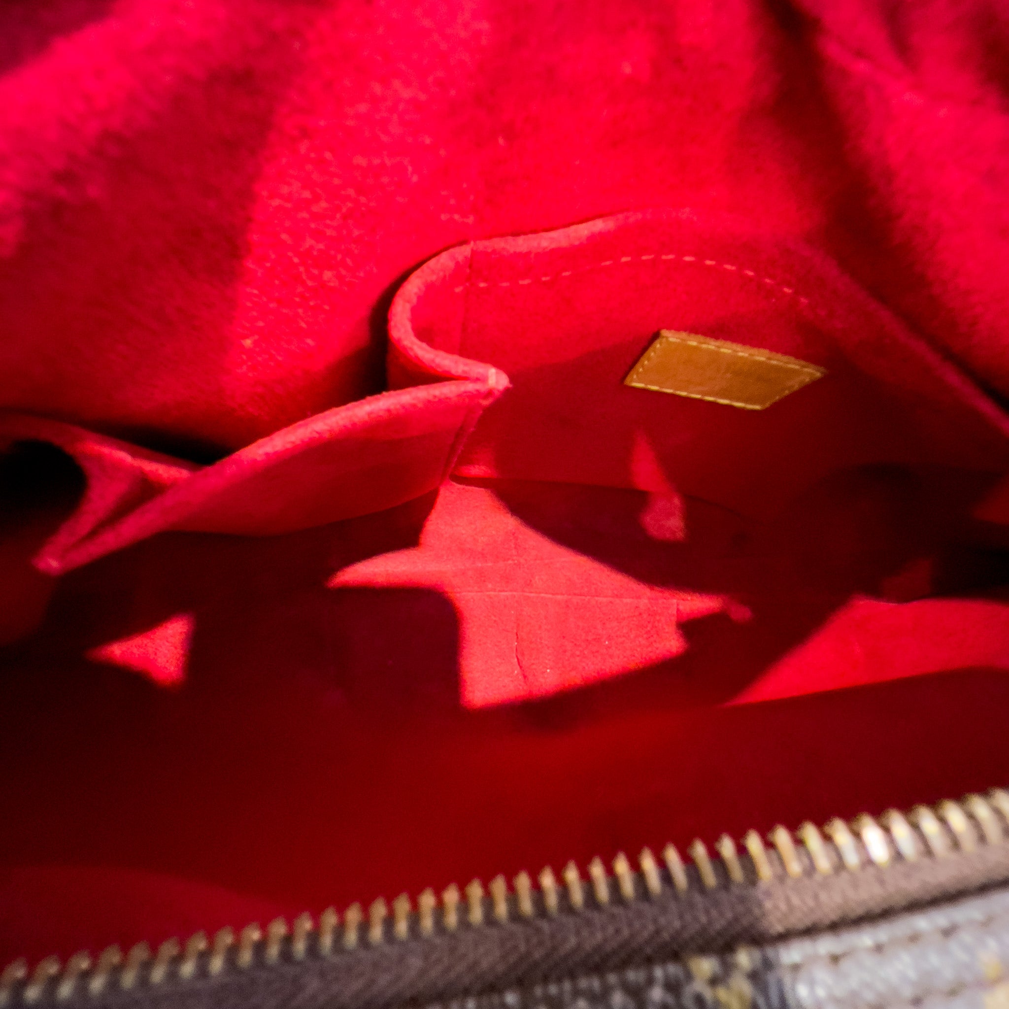 Monogram Croissant MM