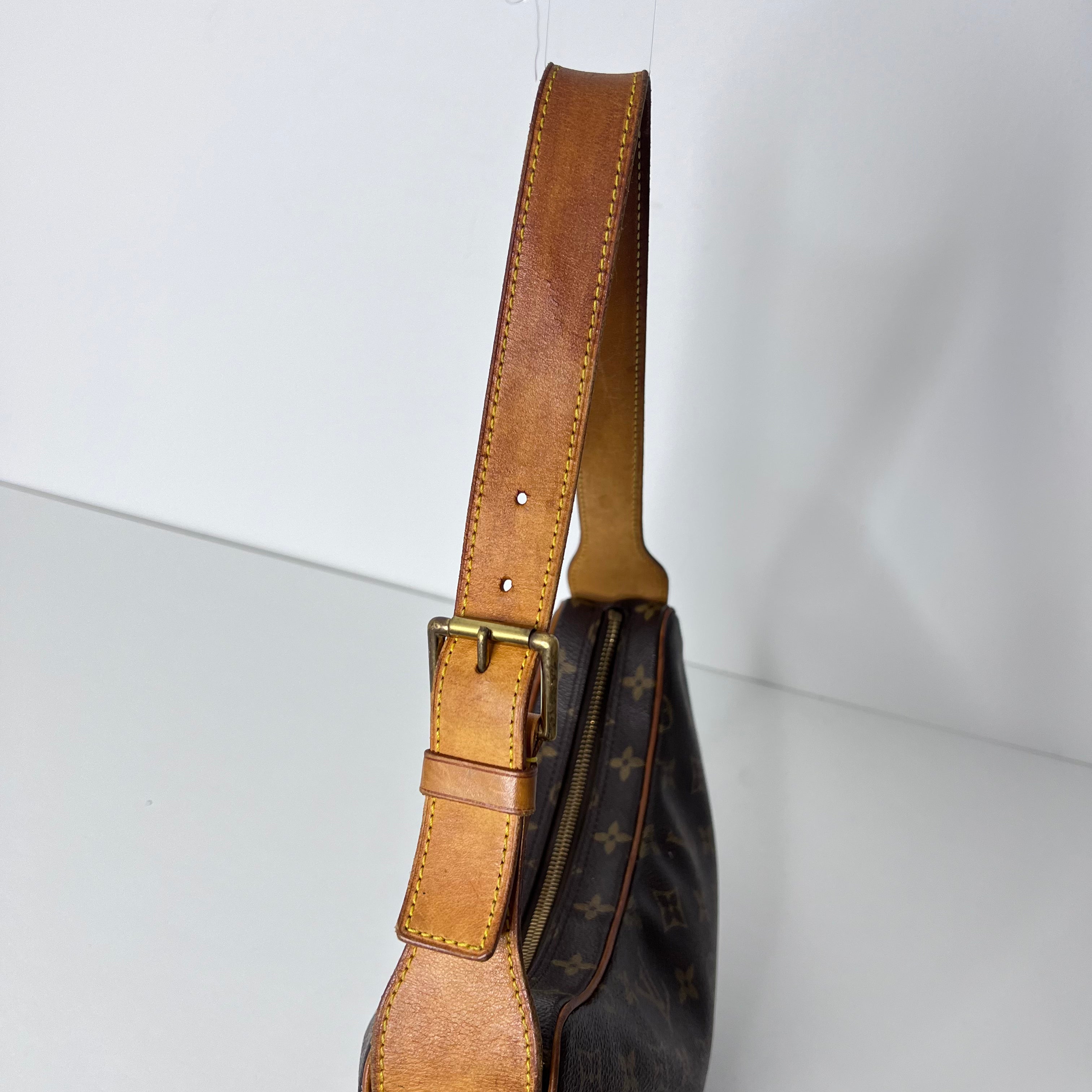 Monogram Croissant MM