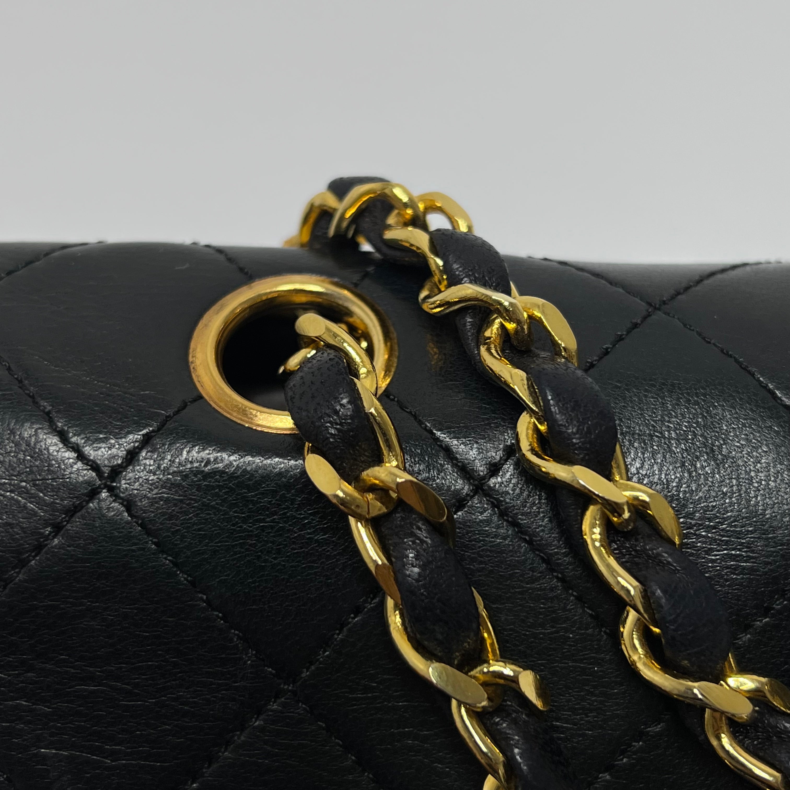 Vintage Medium Classic Double Flap