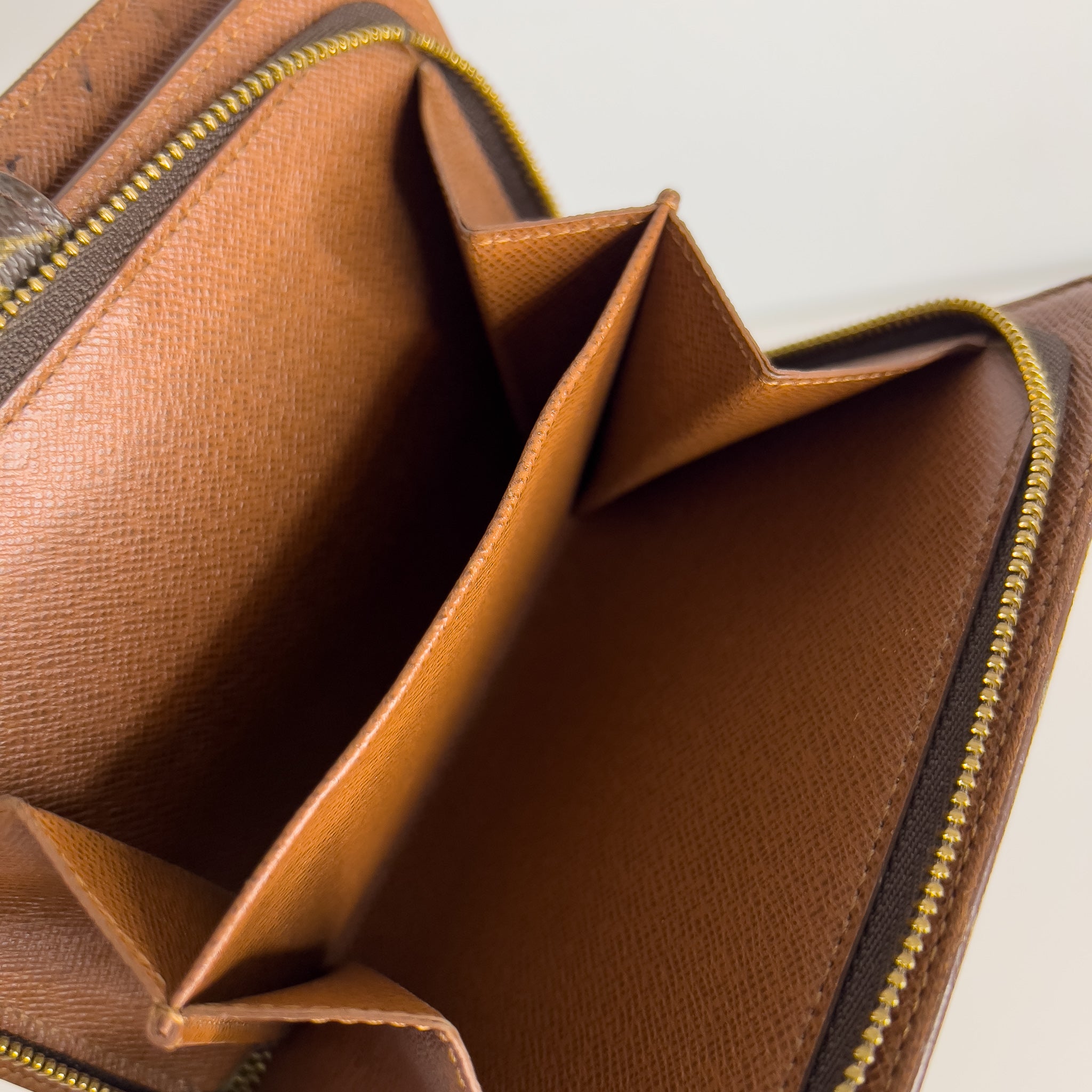 Monogram Porte-Papier Zippé Wallet