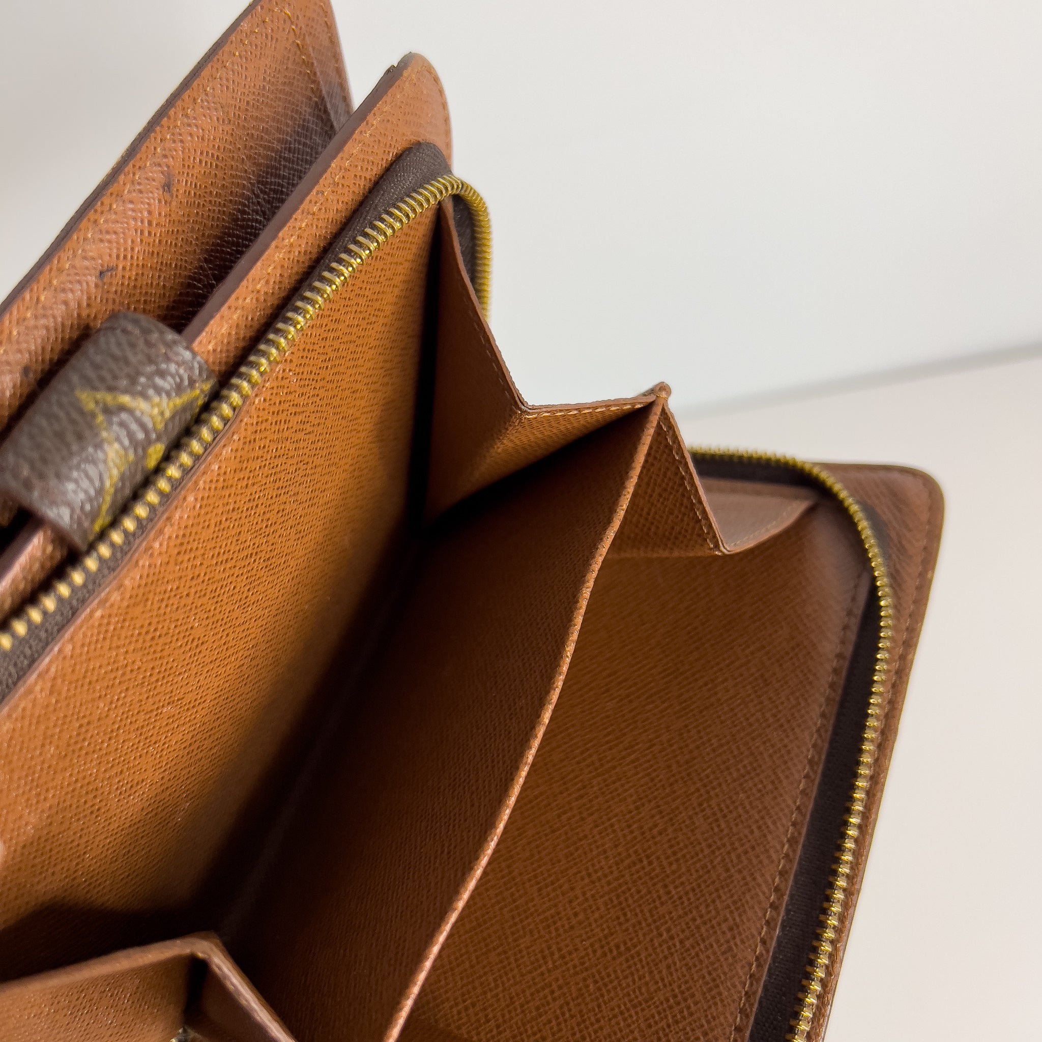 Monogram Porte-Papier Zippé Wallet